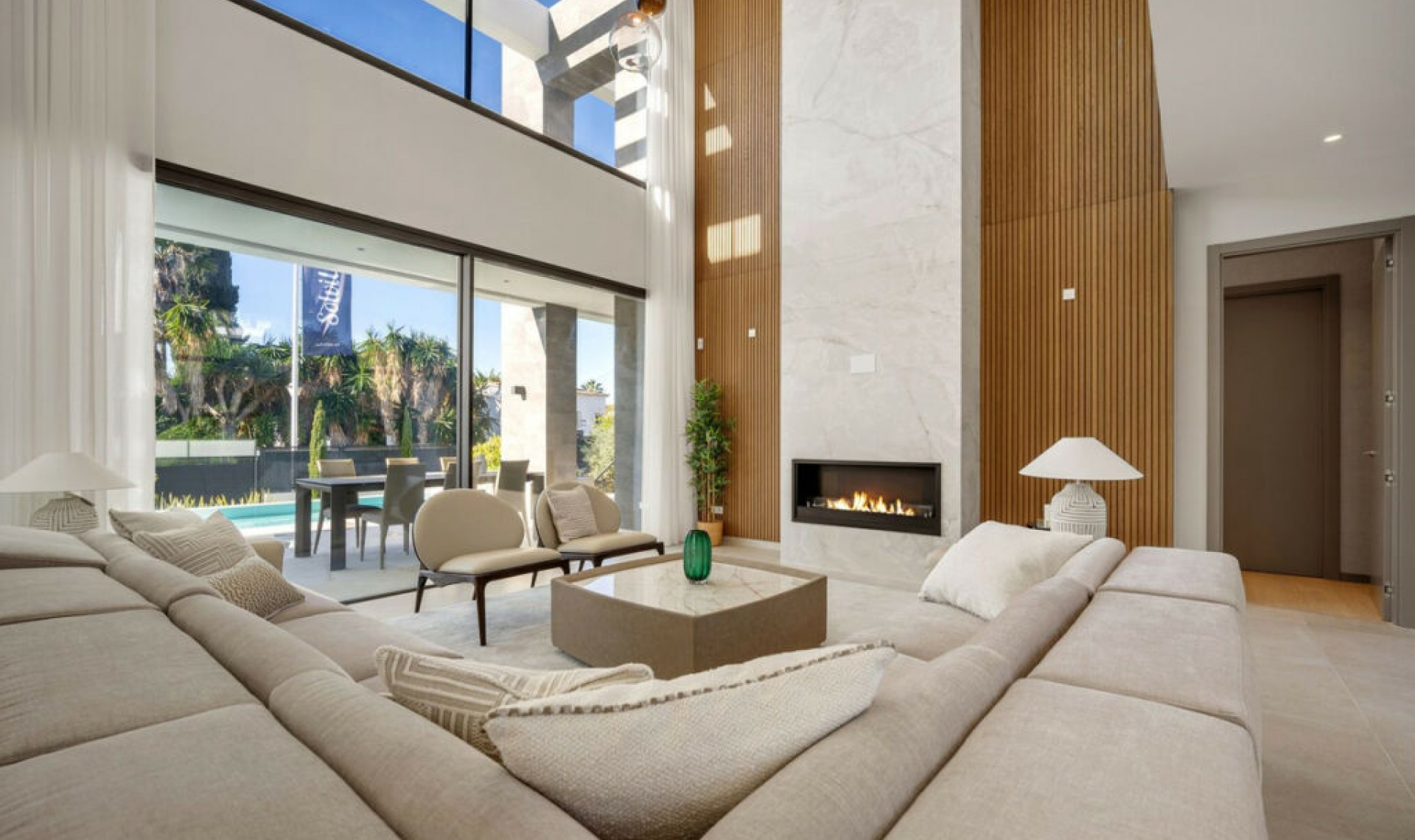 Resale - House -
Marbesa