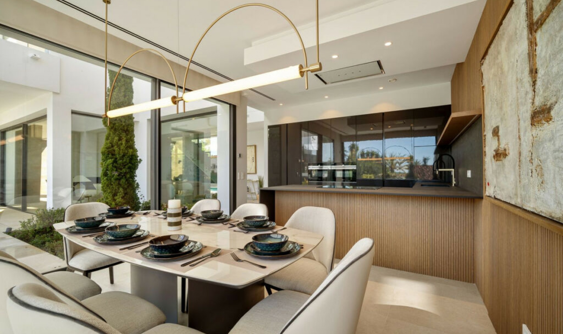 Resale - House -
Marbesa