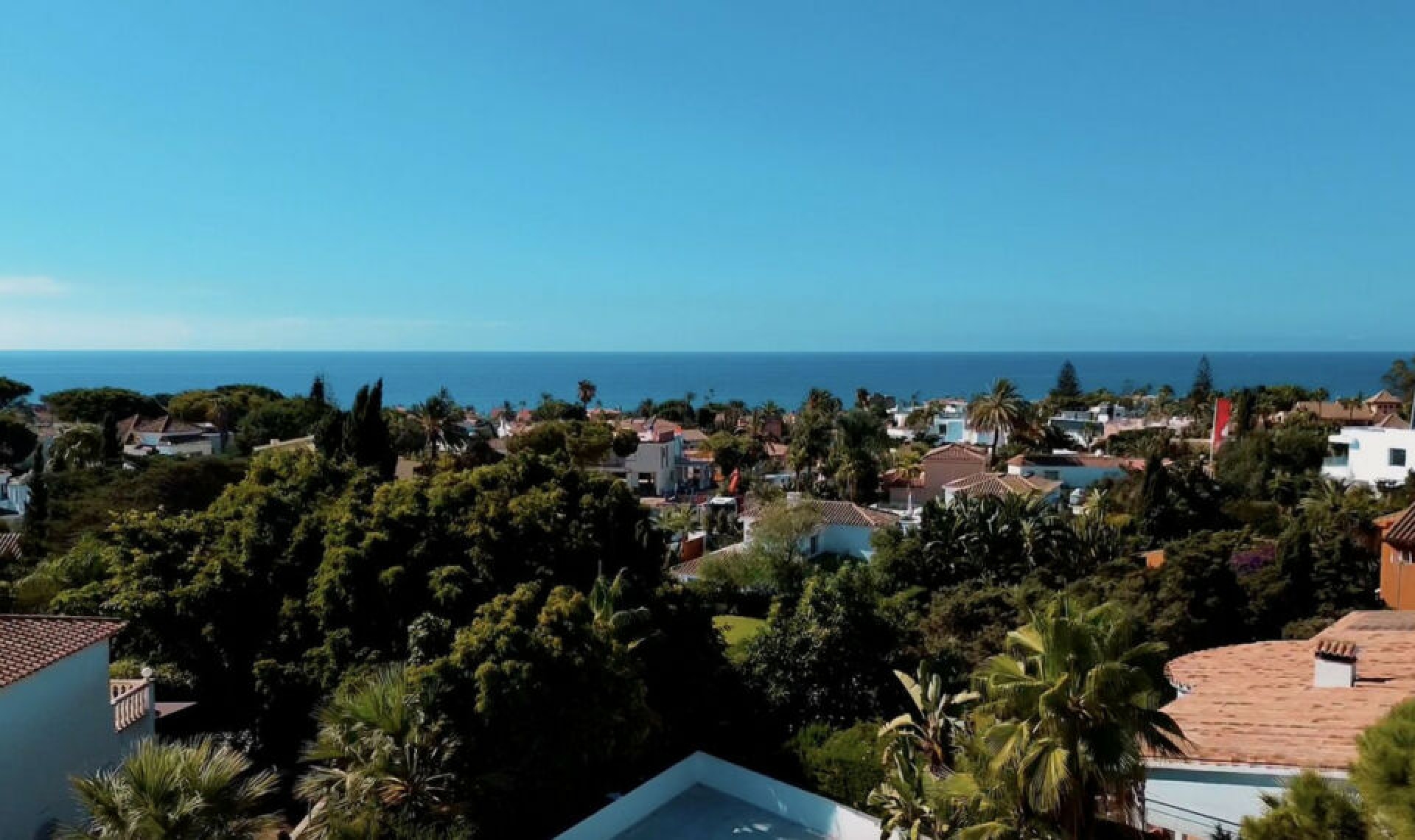Resale - House -
Marbesa