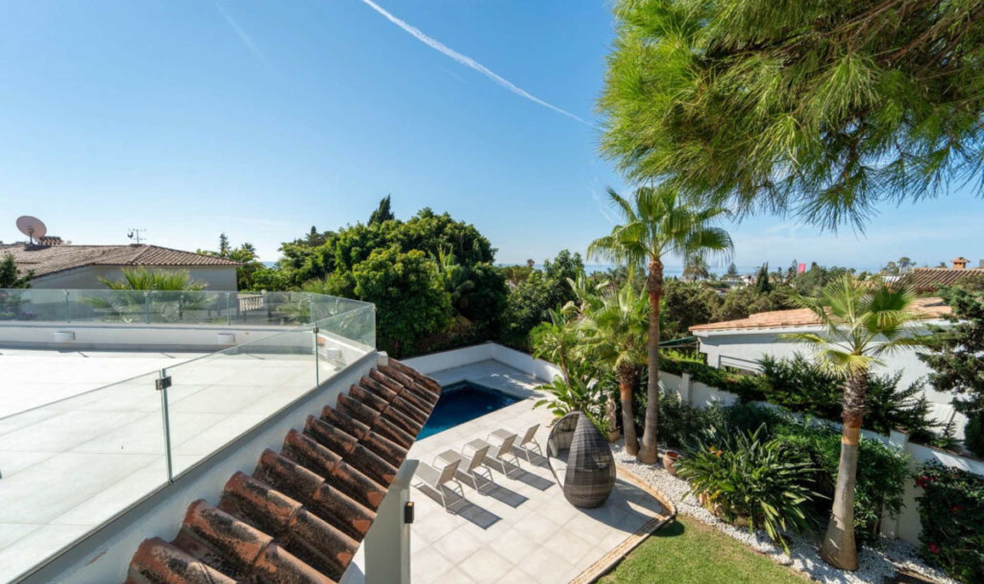 Resale - House -
Marbesa