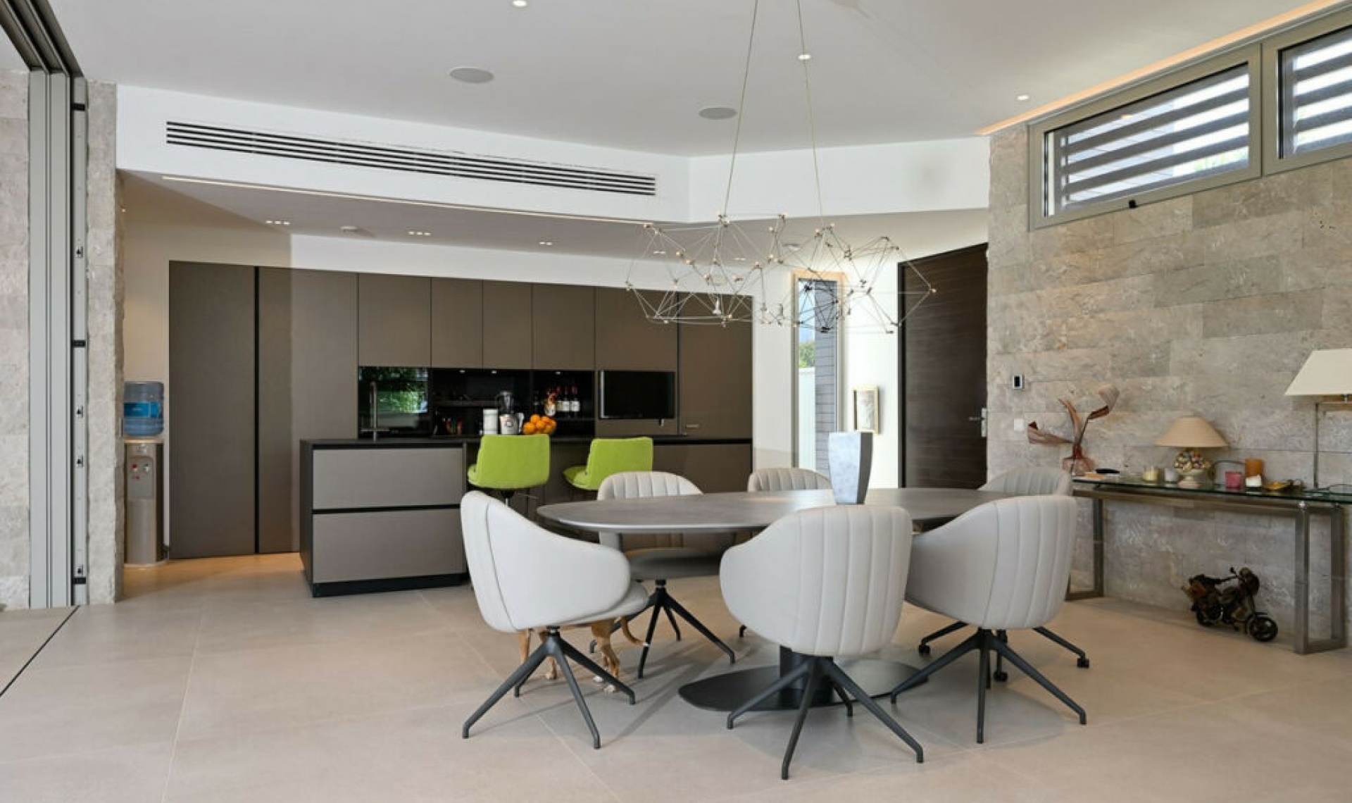 Resale - House -
Marbesa