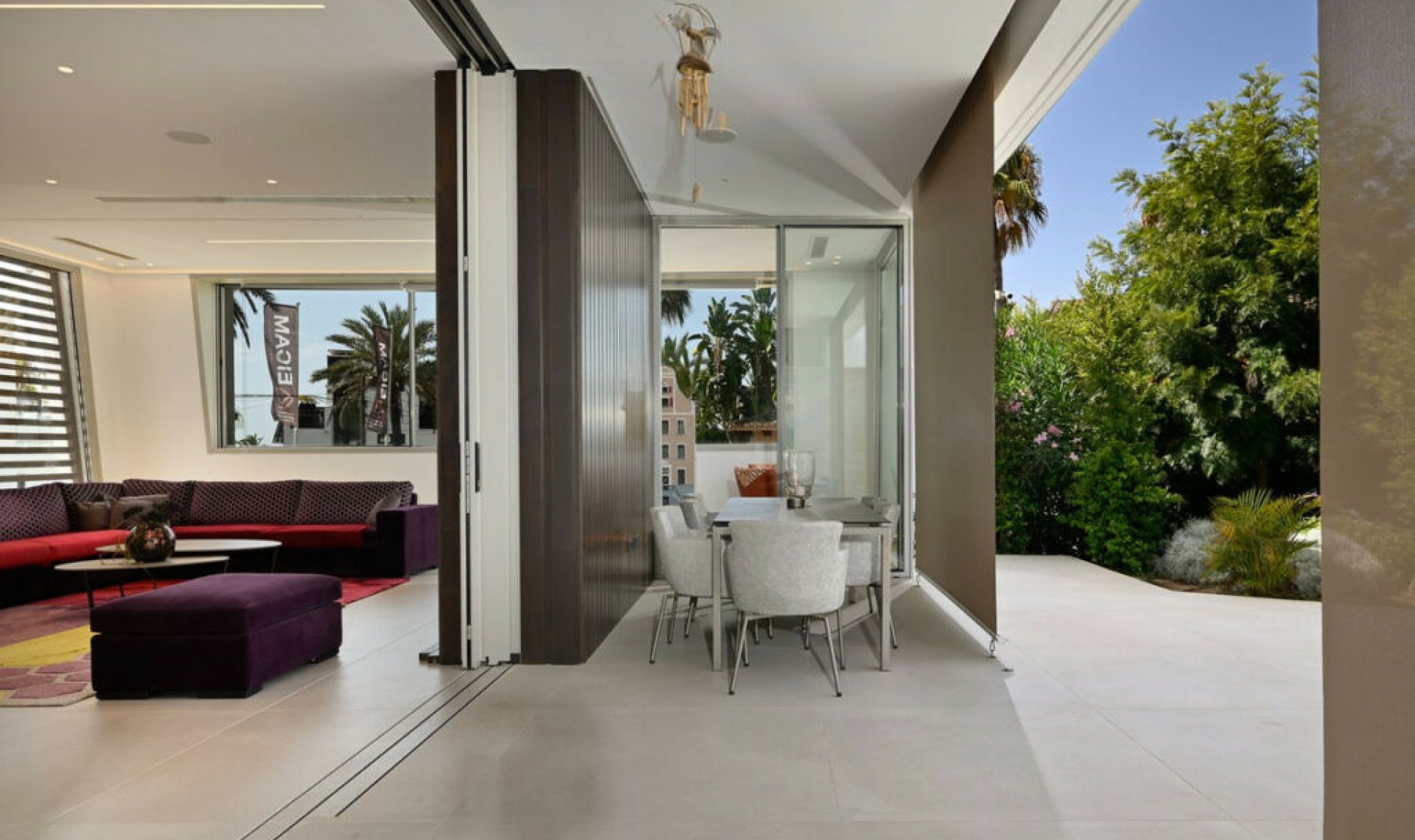 Resale - House -
Marbesa