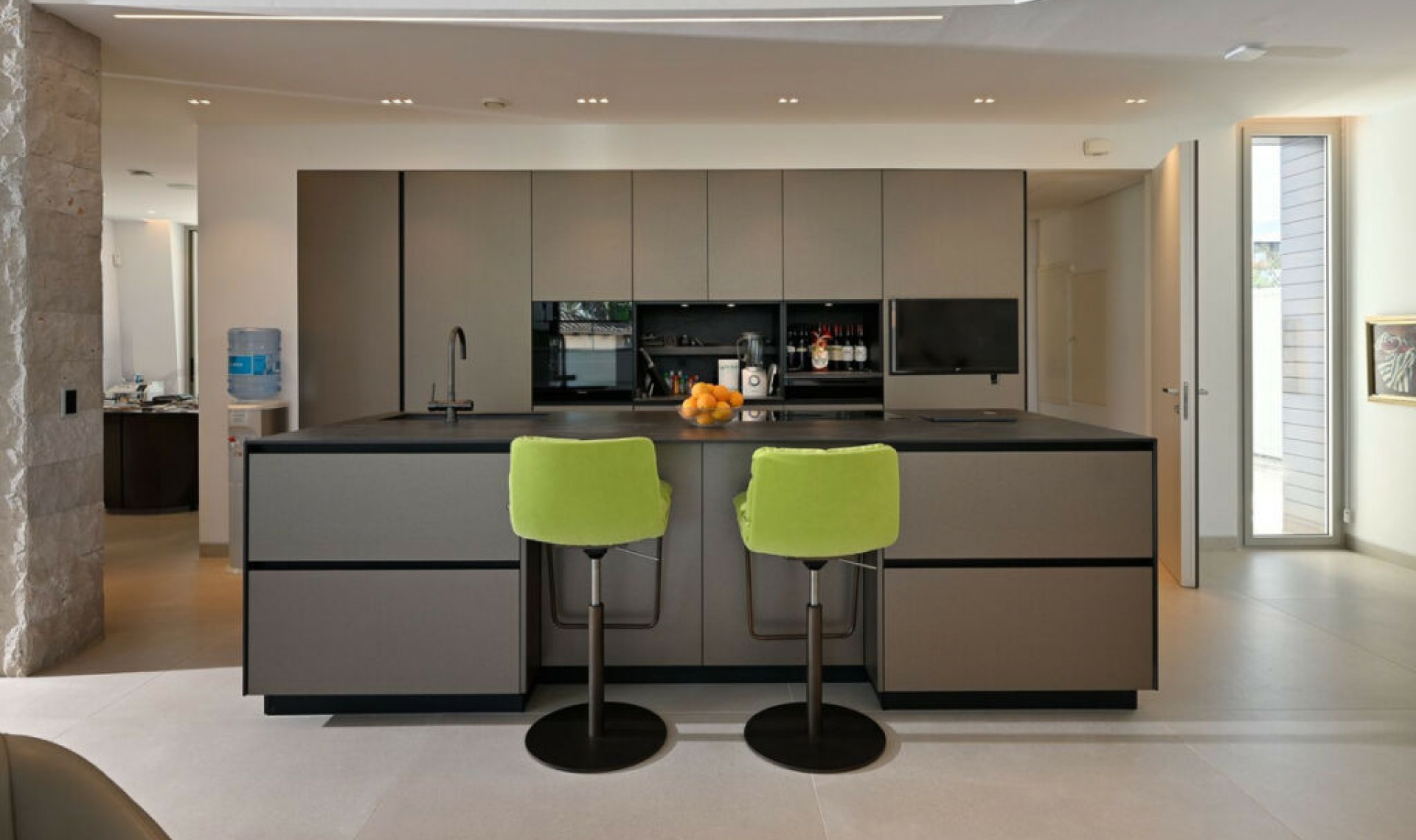 Resale - House -
Marbesa