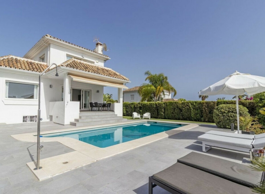 Resale - House -
Marbesa