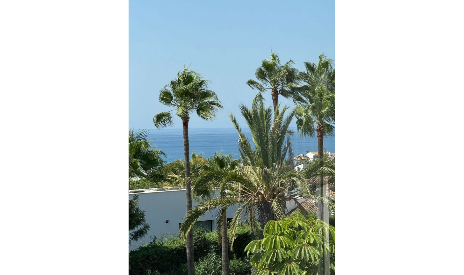 Resale - House -
Marbesa