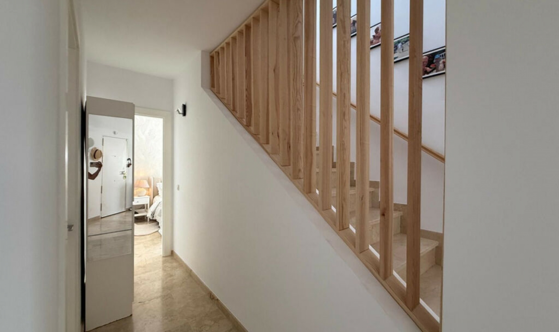 Resale - House -
Marbesa