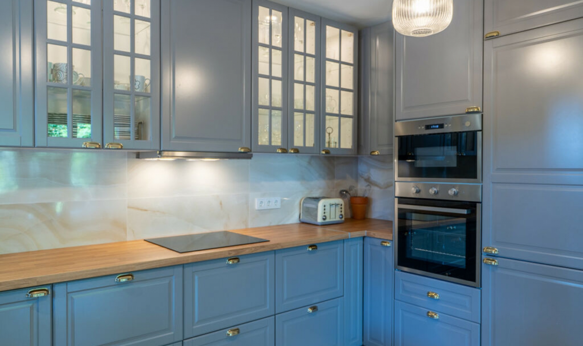 Resale - House -
Marbesa