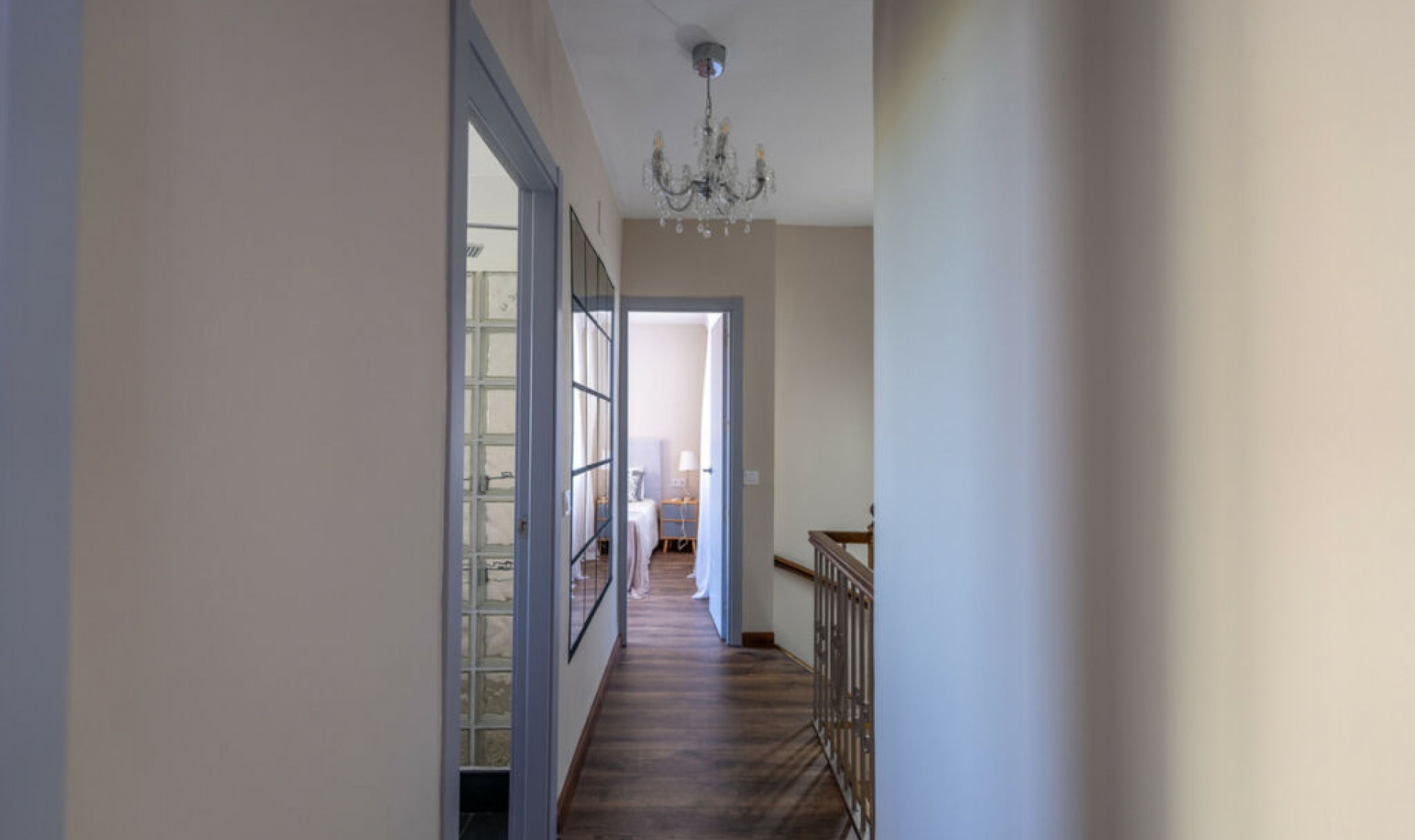 Resale - House -
Marbesa