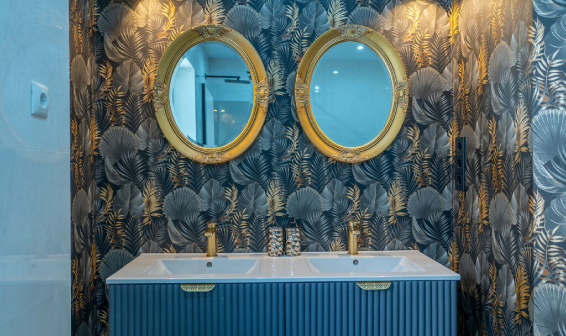 Resale - House -
Marbesa