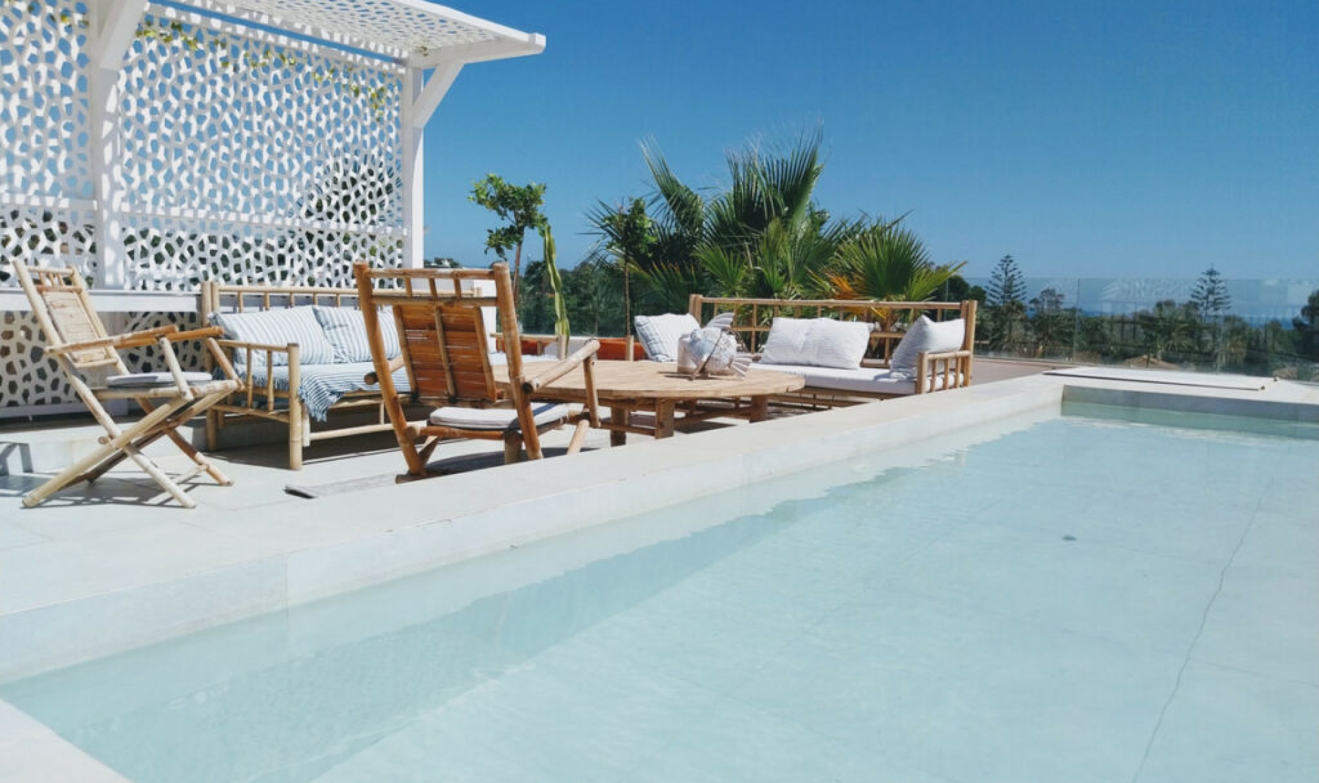 Resale - House -
Marbesa