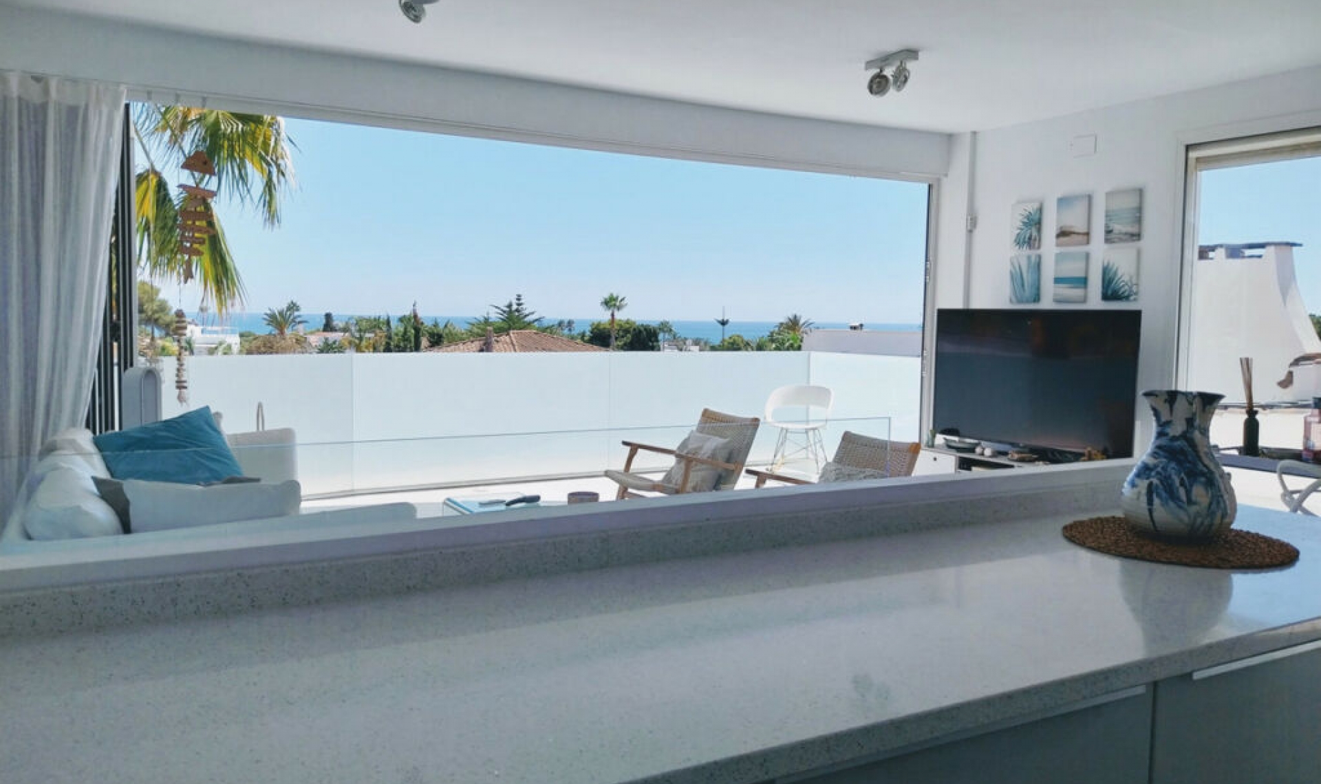 Resale - House -
Marbesa