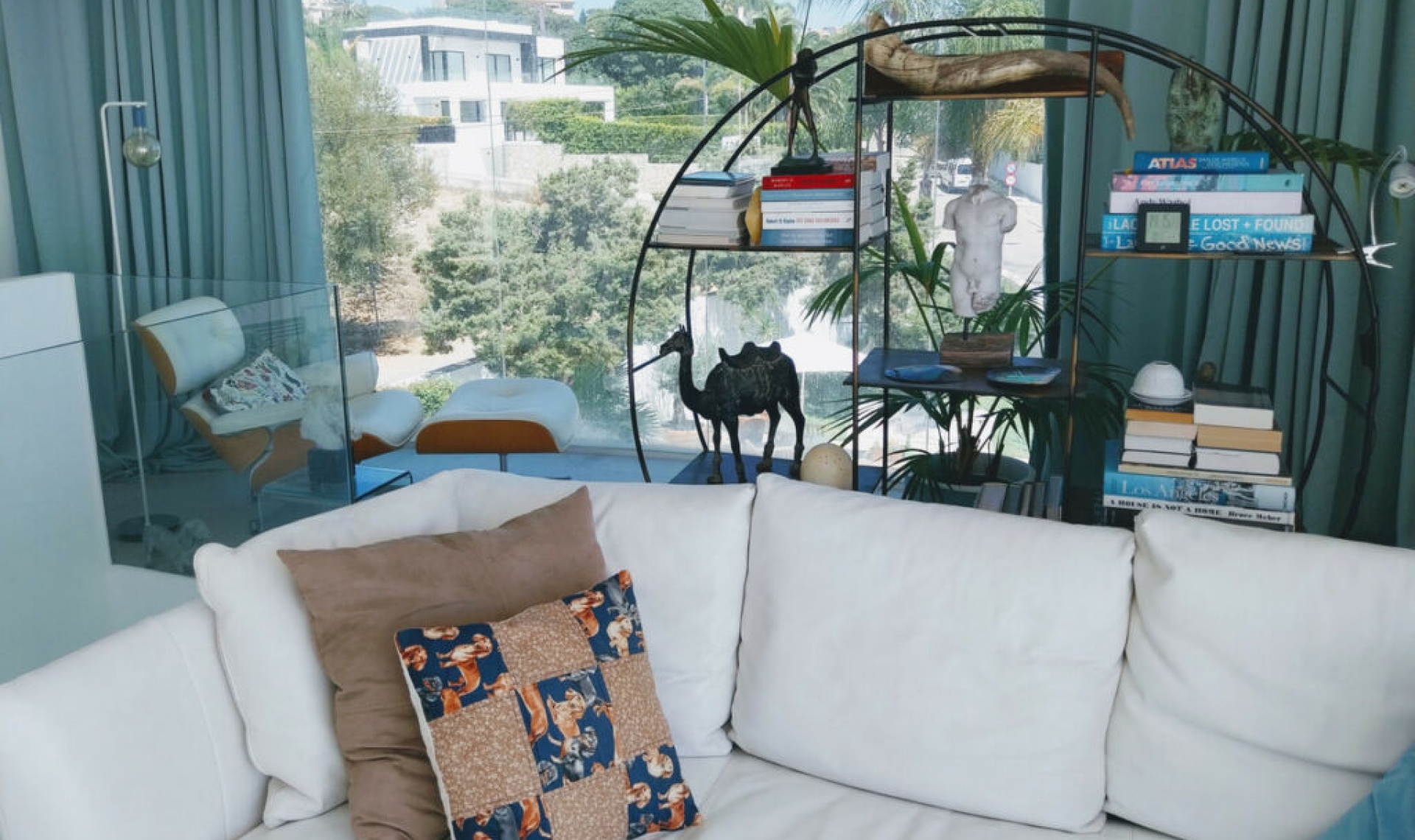 Resale - House -
Marbesa