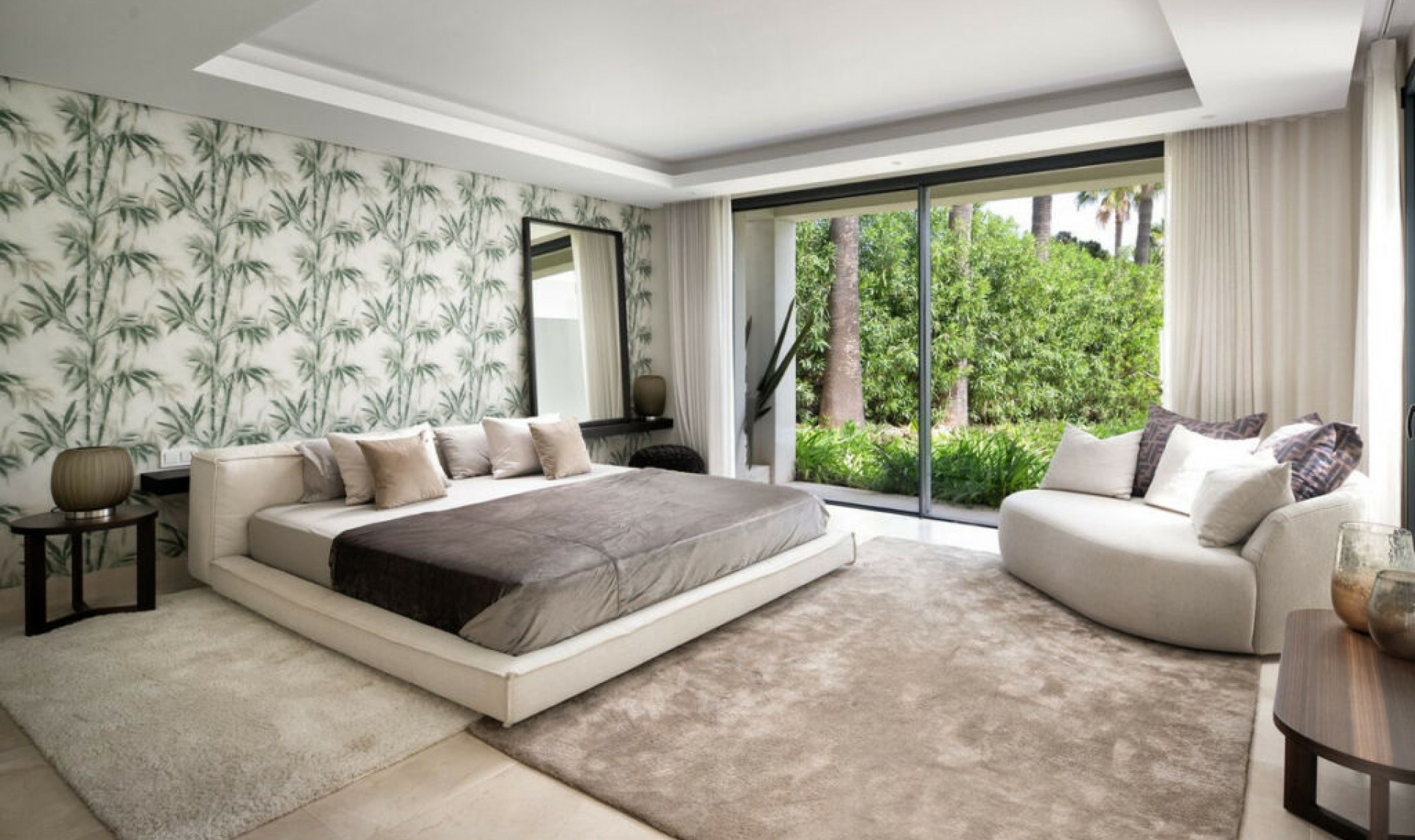 Resale - House -
Marbesa