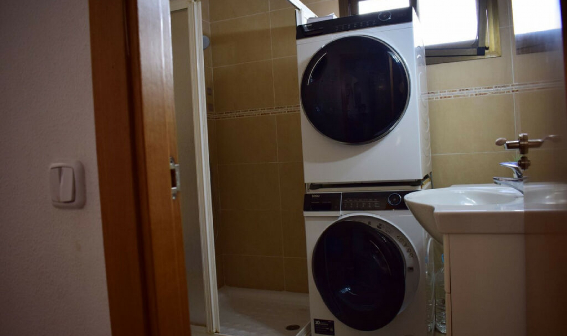 Resale - House -
Marbesa