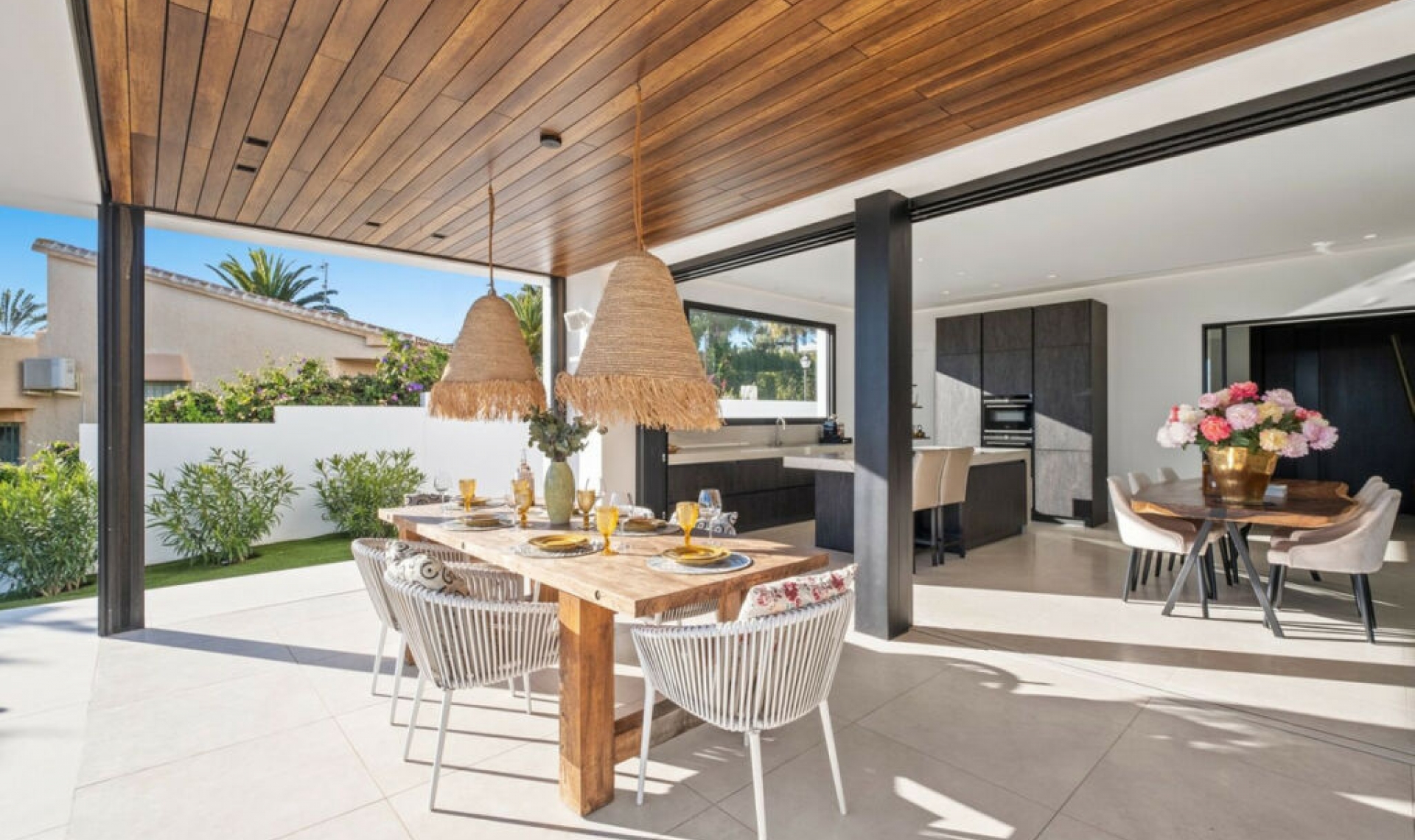 Resale - House -
Marbesa