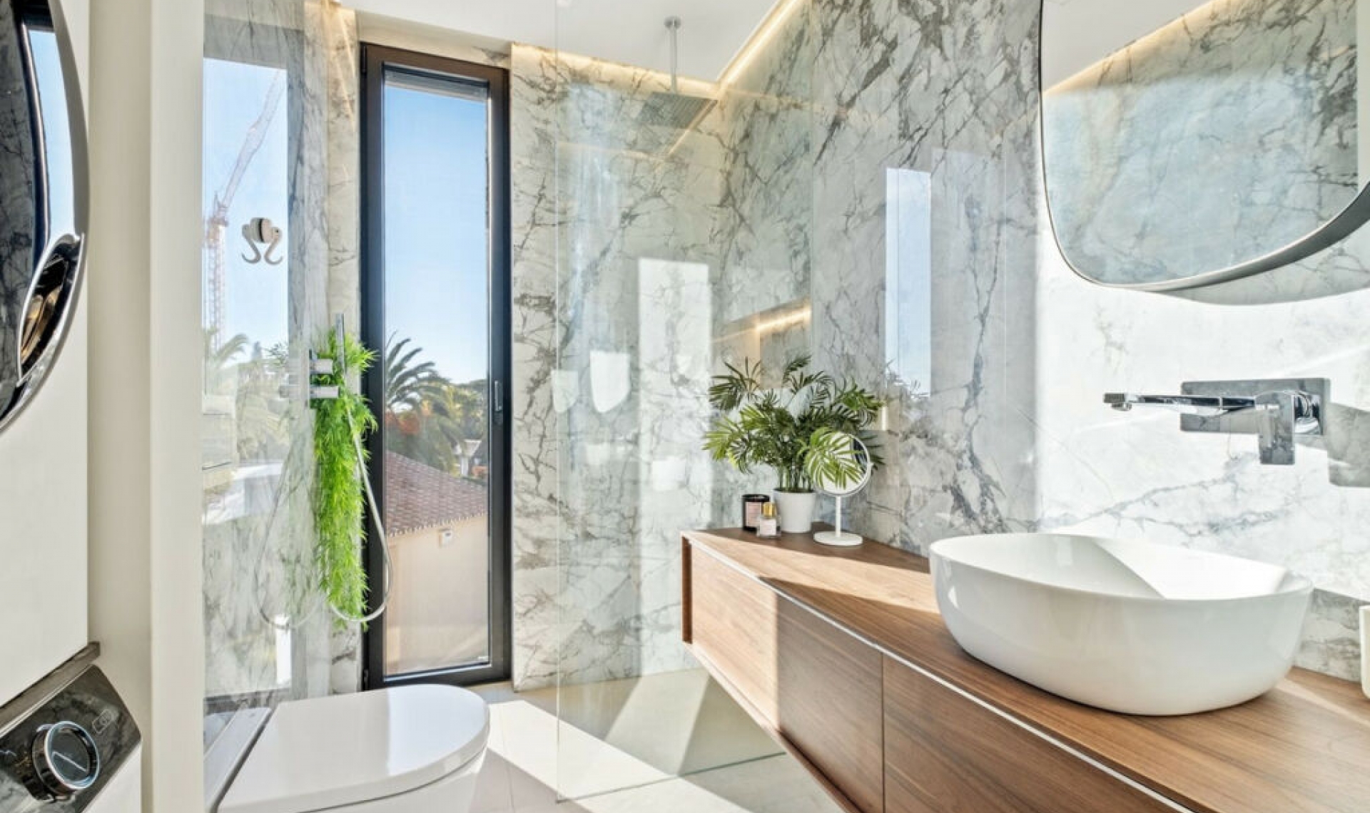 Resale - House -
Marbesa