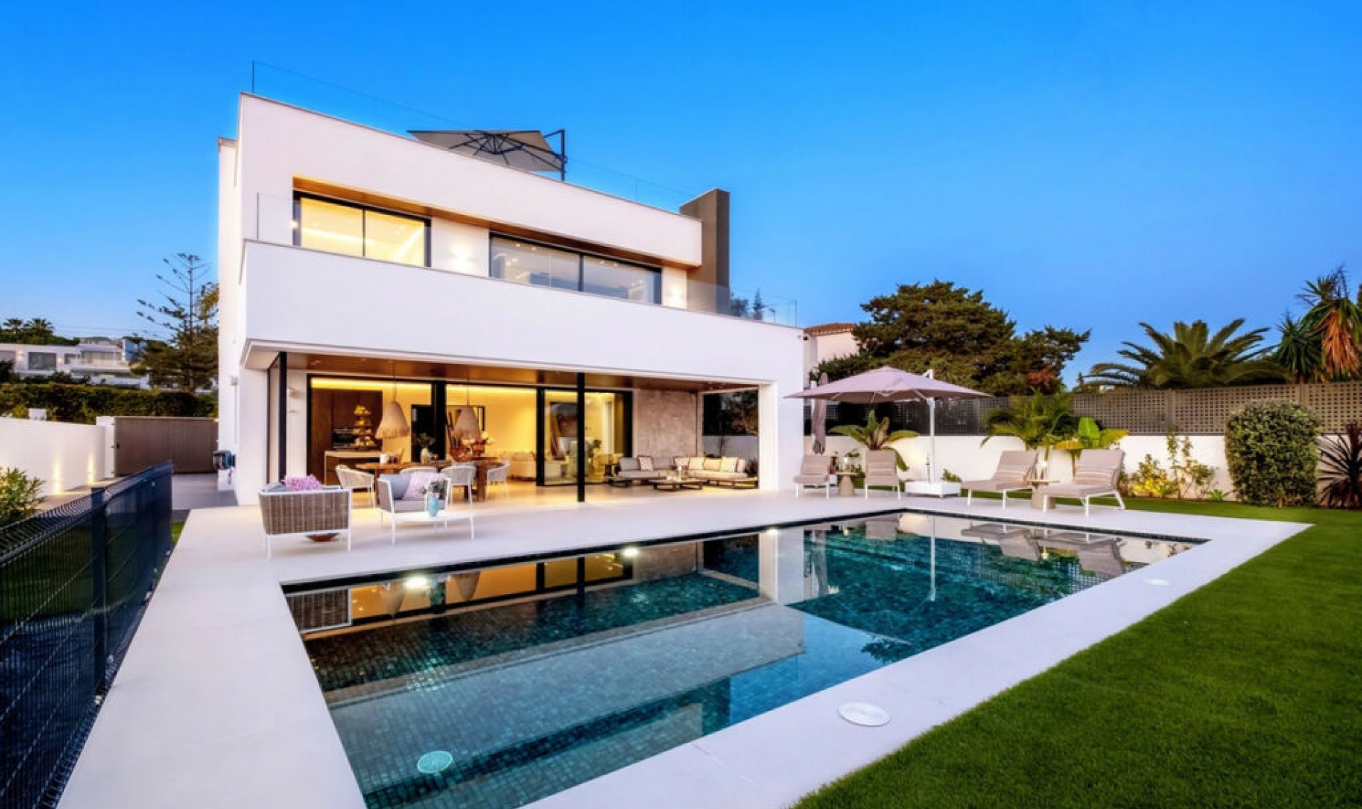 Resale - House -
Marbesa