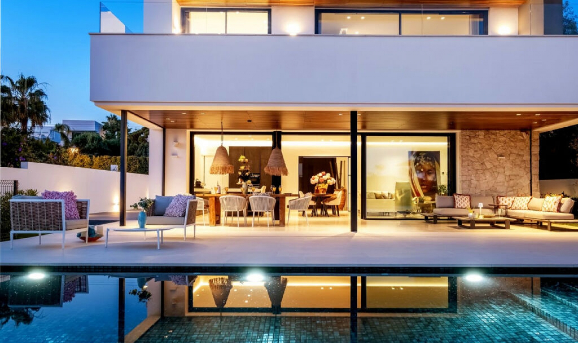 Resale - House -
Marbesa