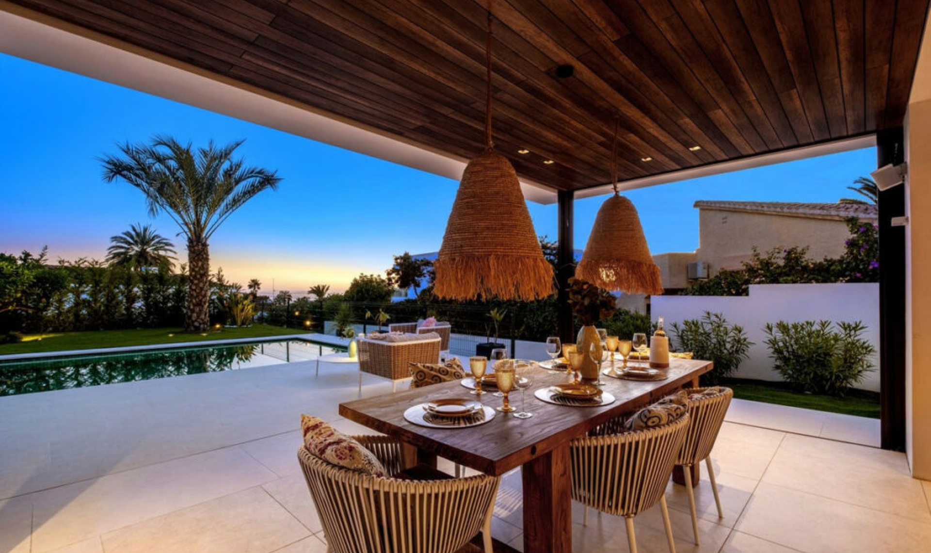 Resale - House -
Marbesa