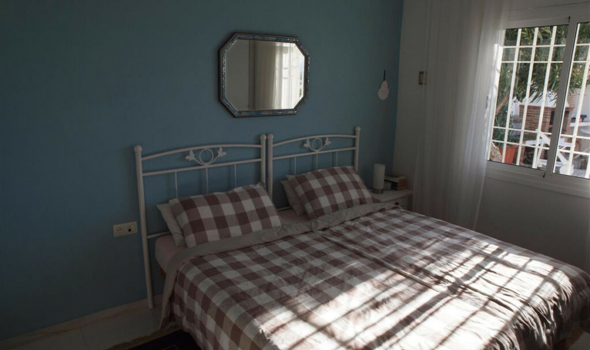 Resale - House -
Mezquitilla