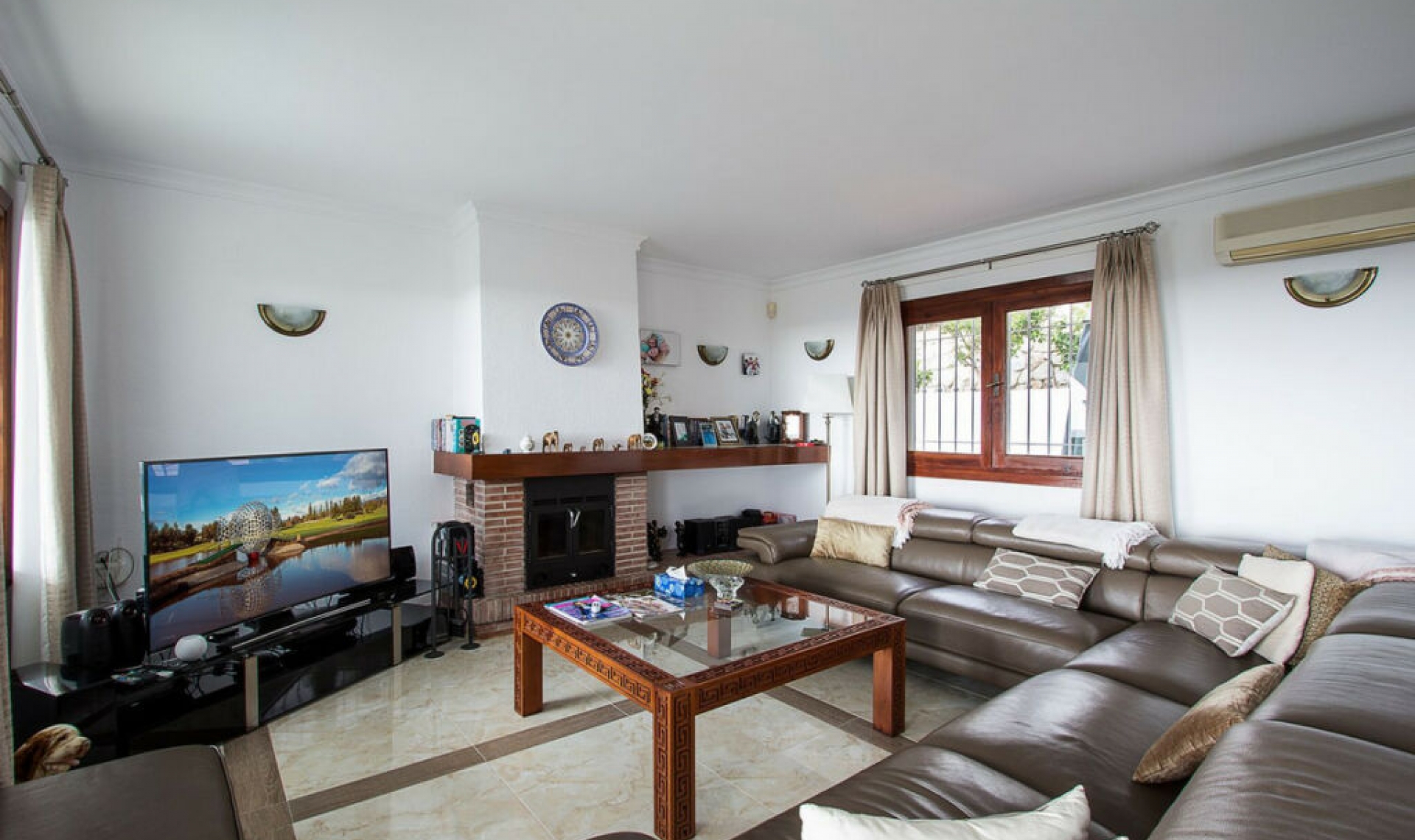 Resale - House -
Mijas Costa