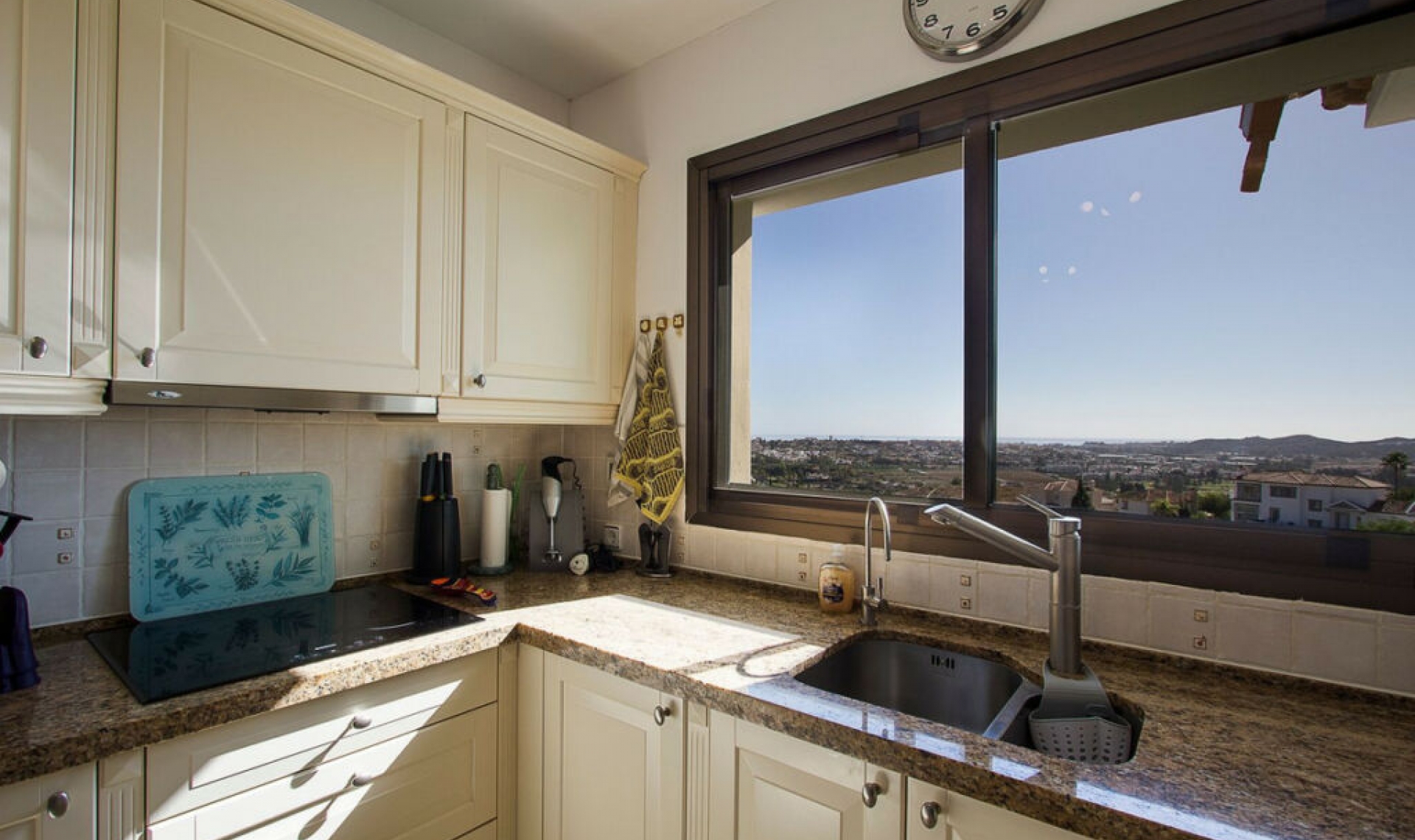 Resale - House -
Mijas Costa