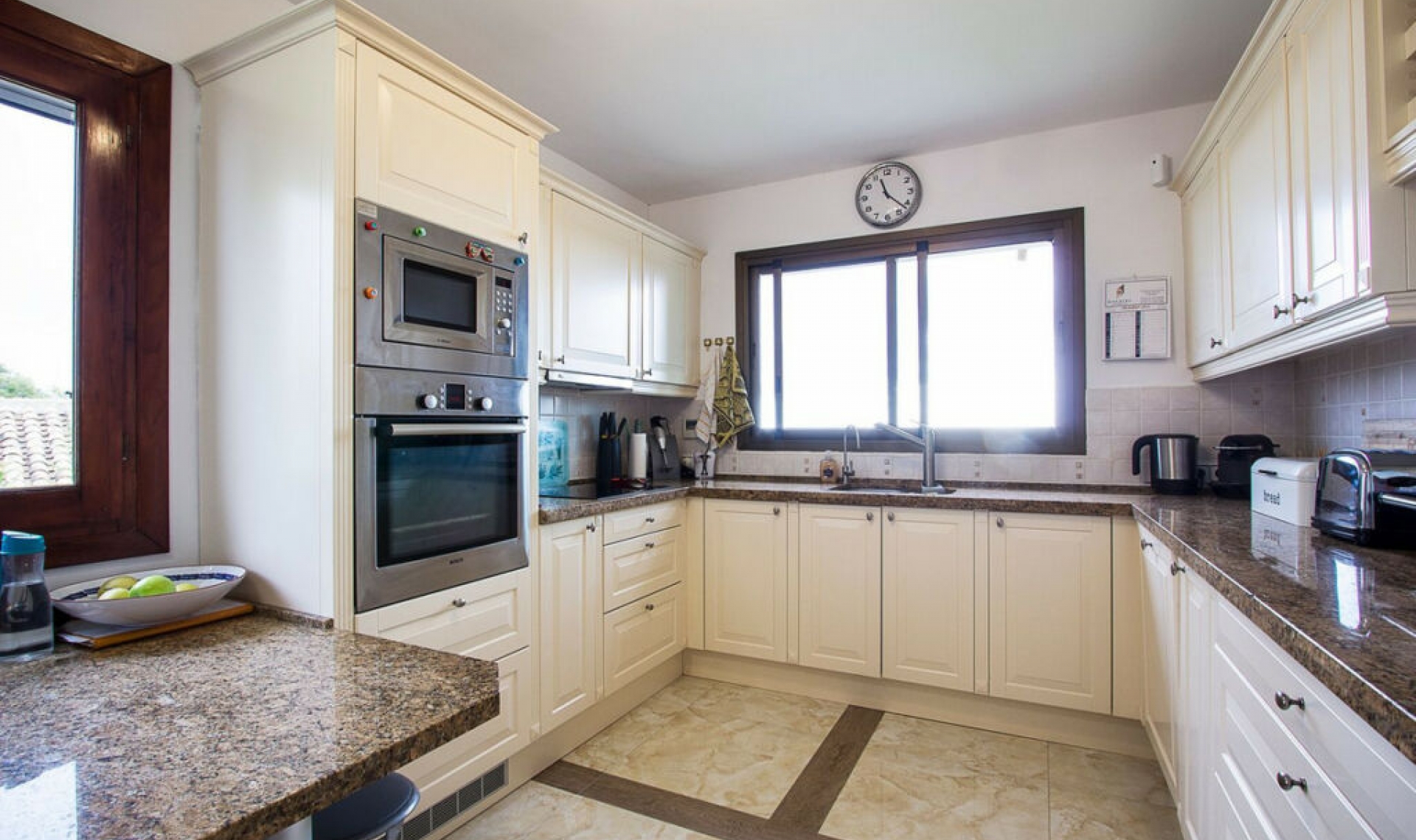 Resale - House -
Mijas Costa