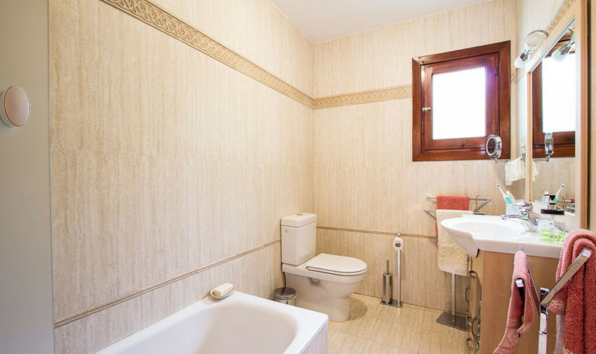 Resale - House -
Mijas Costa