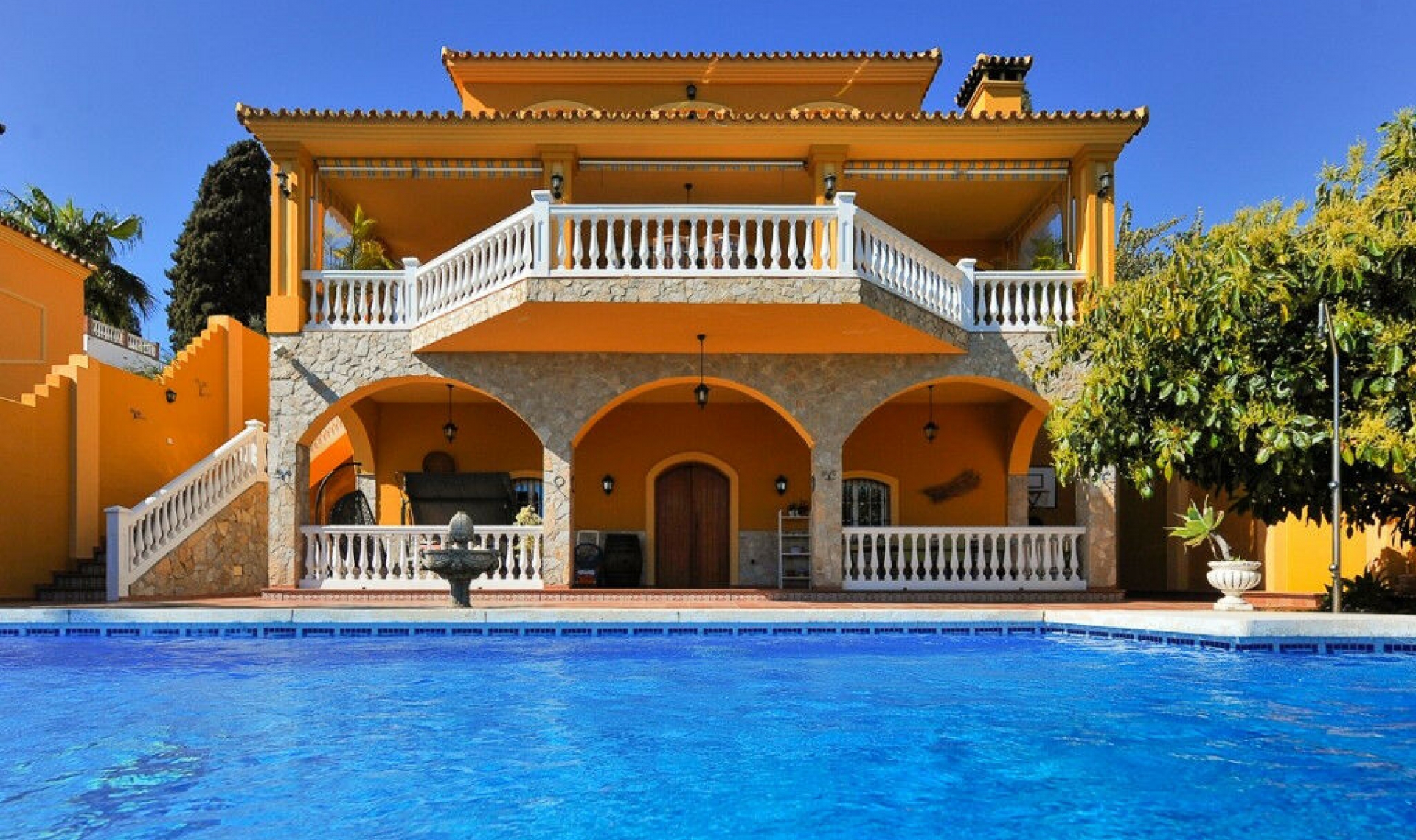 Resale - House -
Mijas Costa