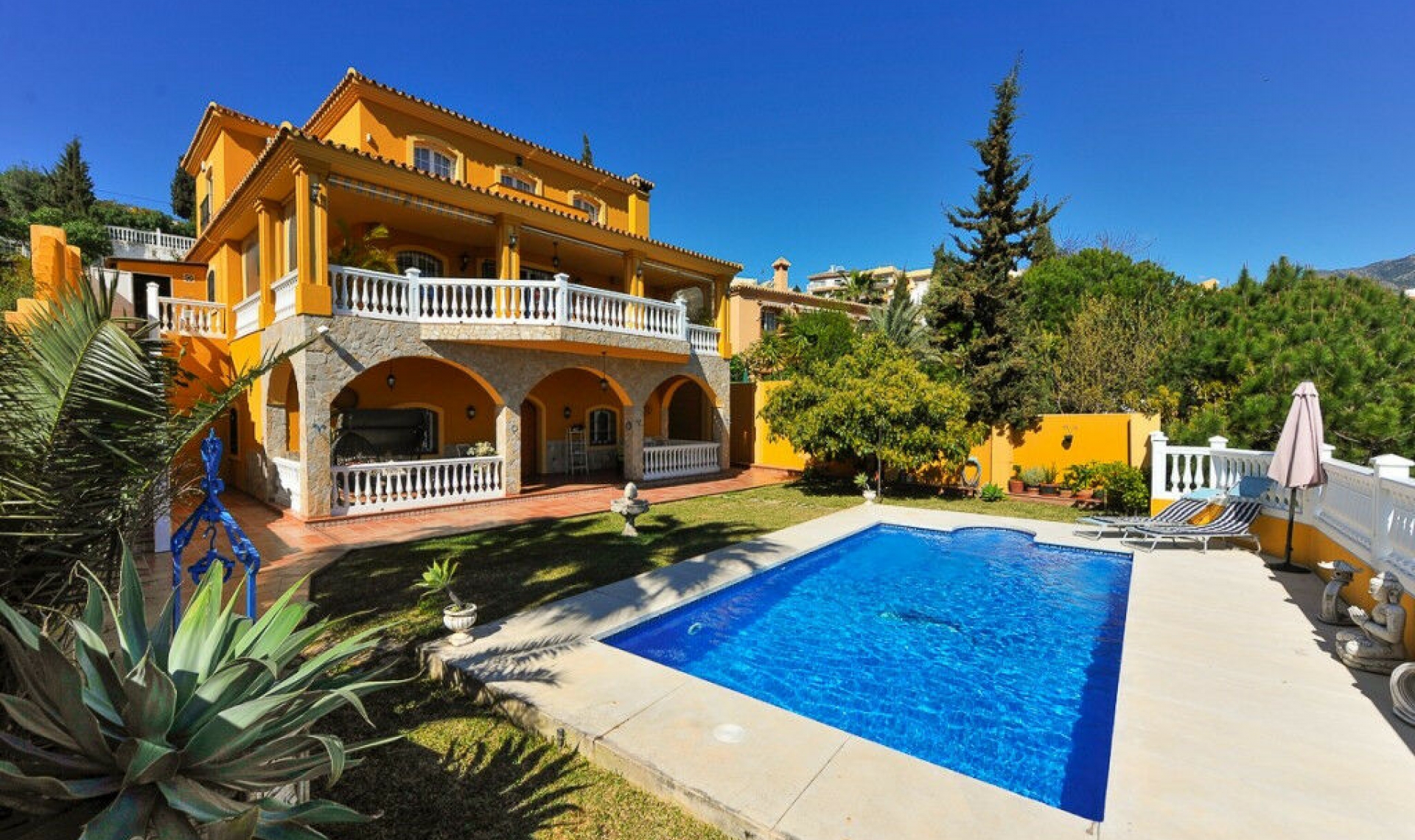 Resale - House -
Mijas Costa
