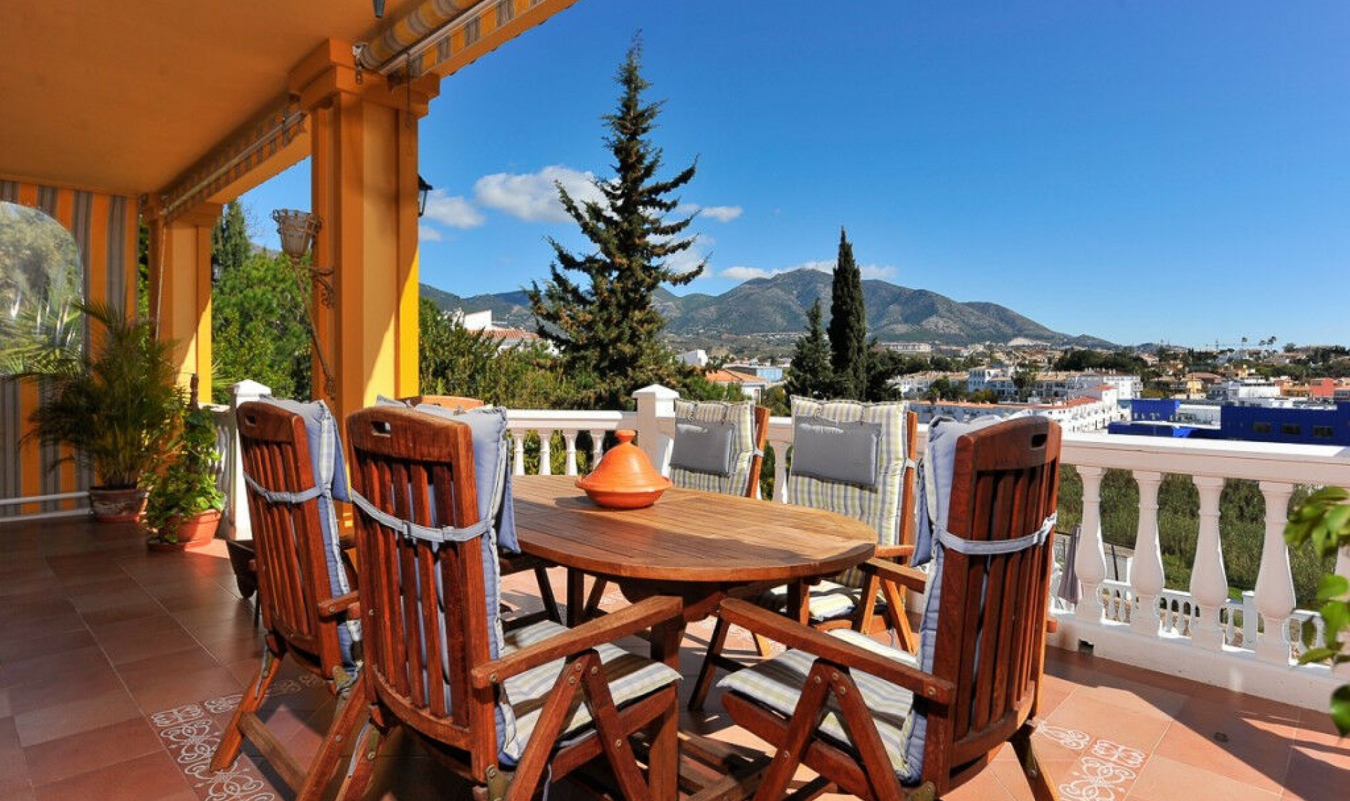 Resale - House -
Mijas Costa