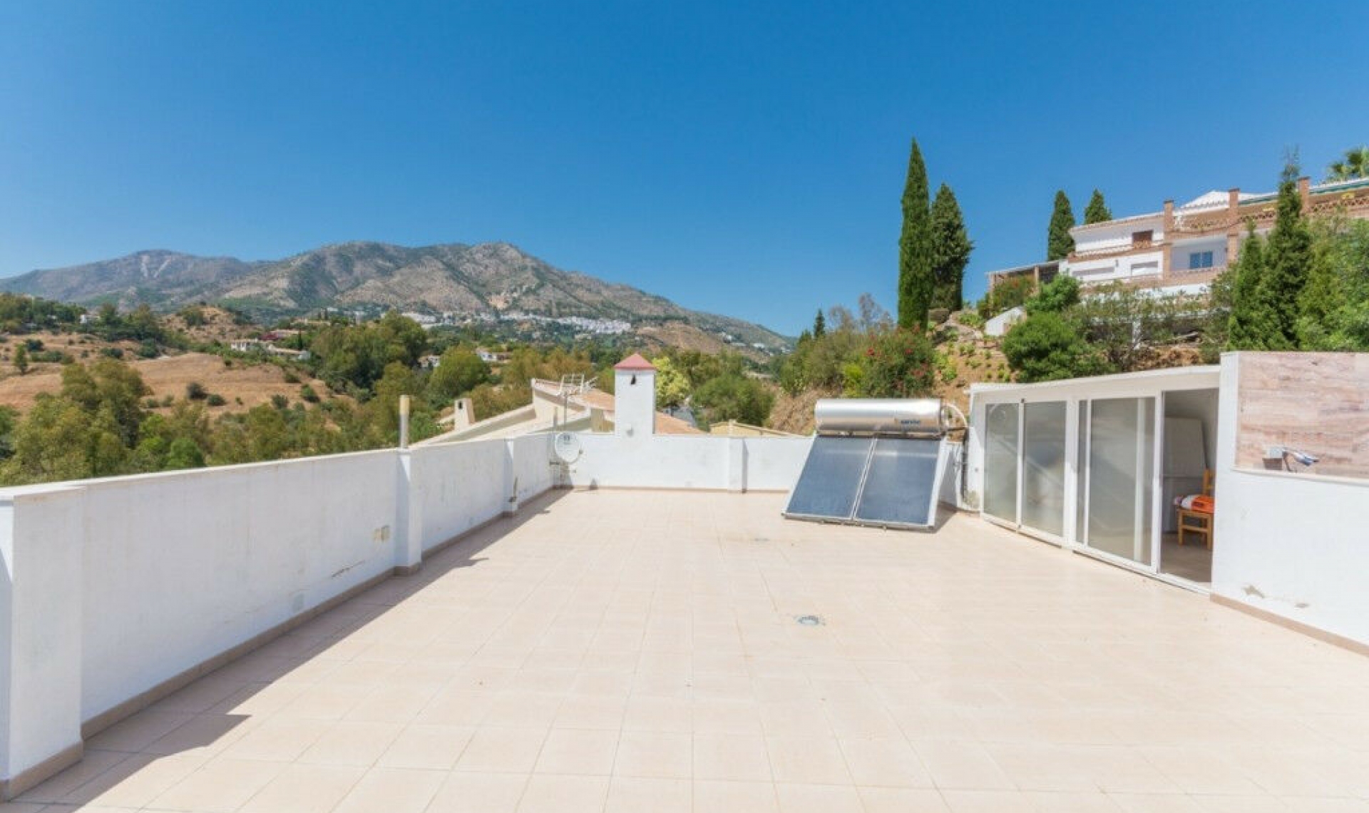 Resale - House -
Mijas Costa