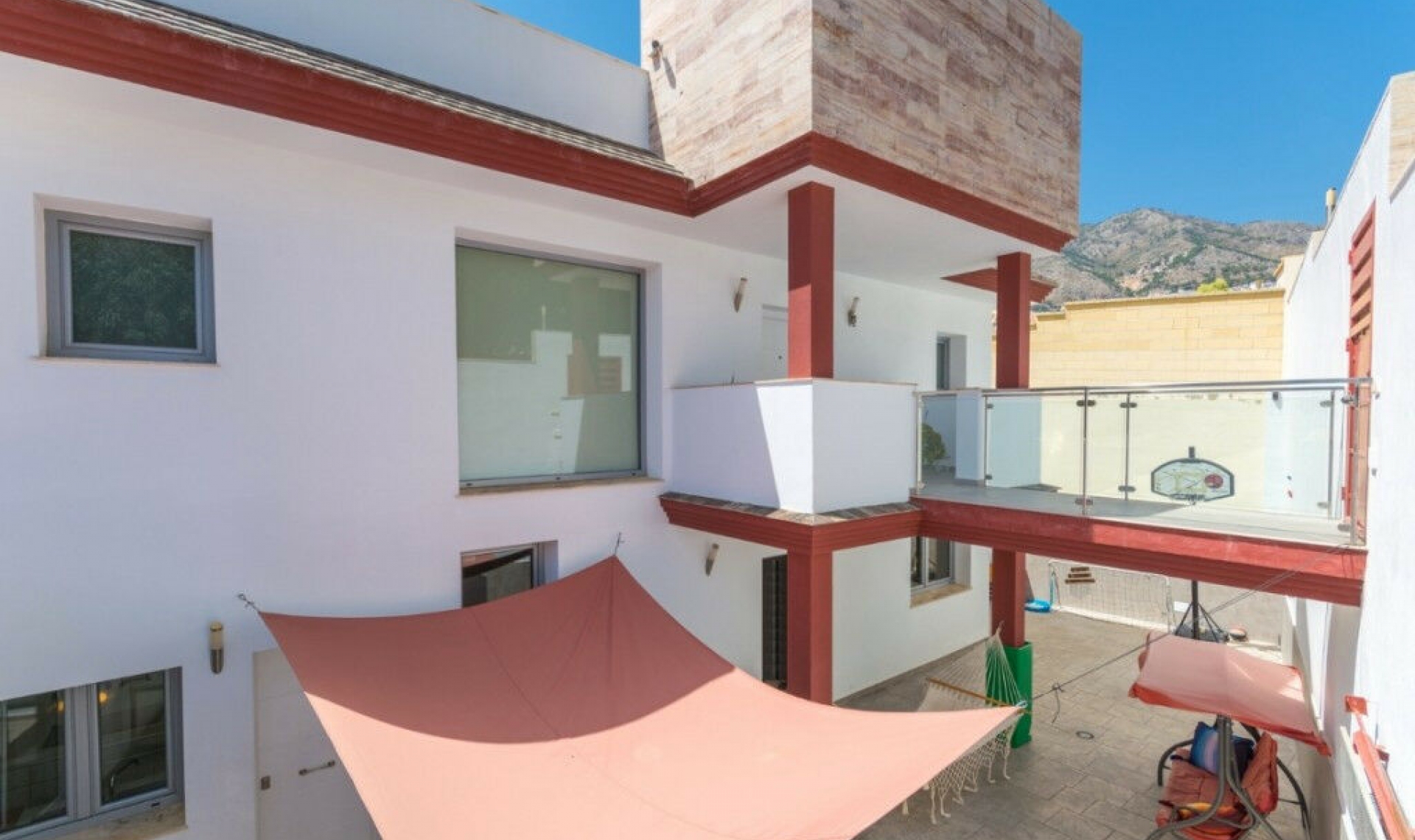 Resale - House -
Mijas Costa