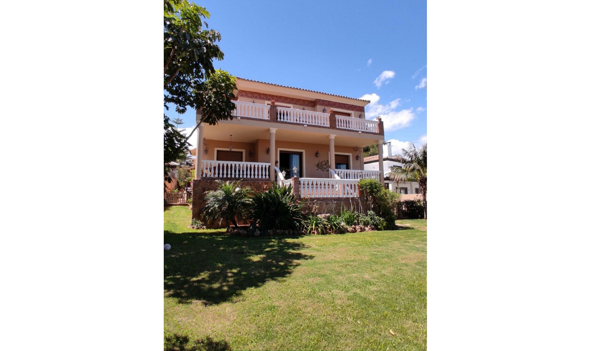 Resale - House -
Mijas Costa
