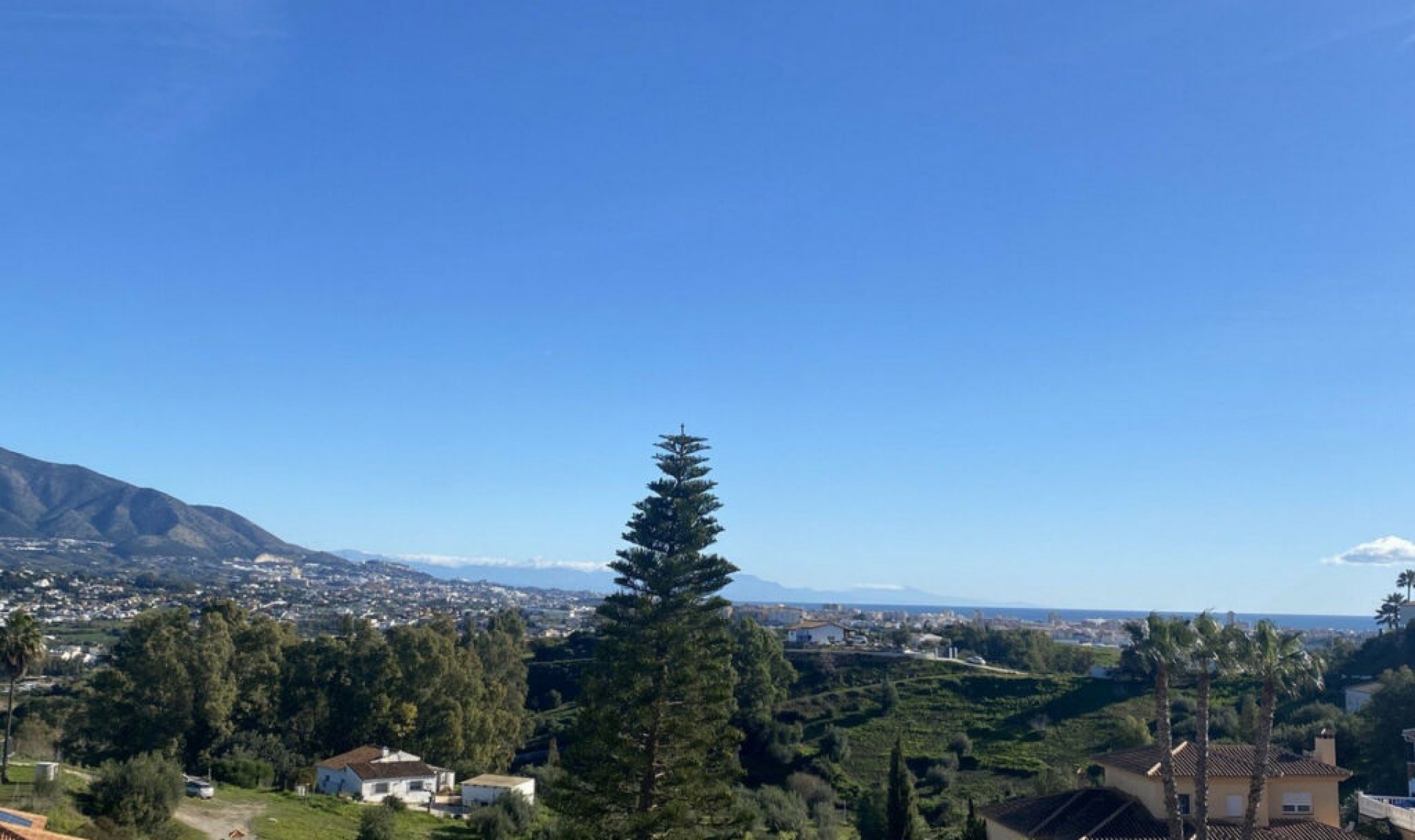 Resale - House -
Mijas Costa