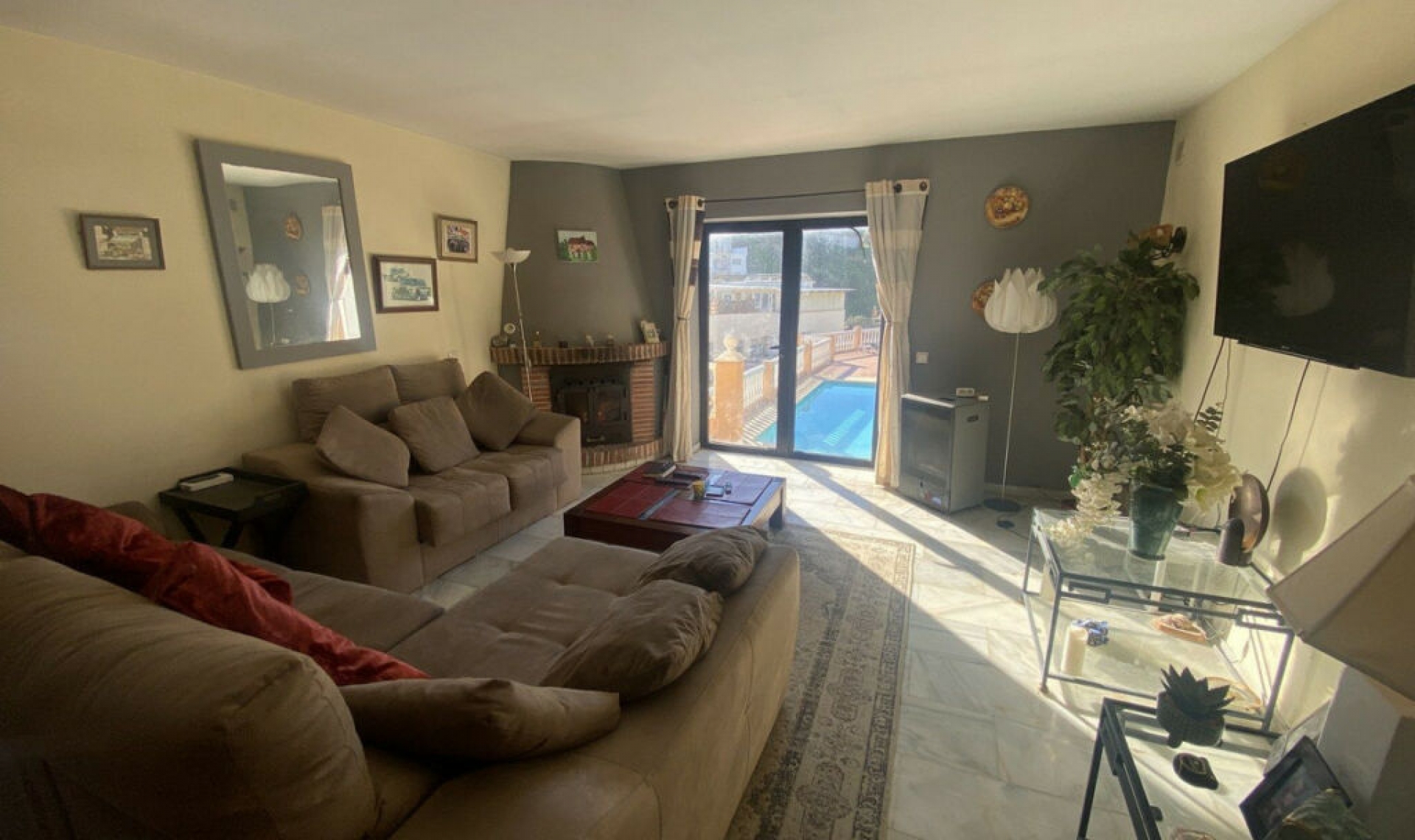 Resale - House -
Mijas Costa