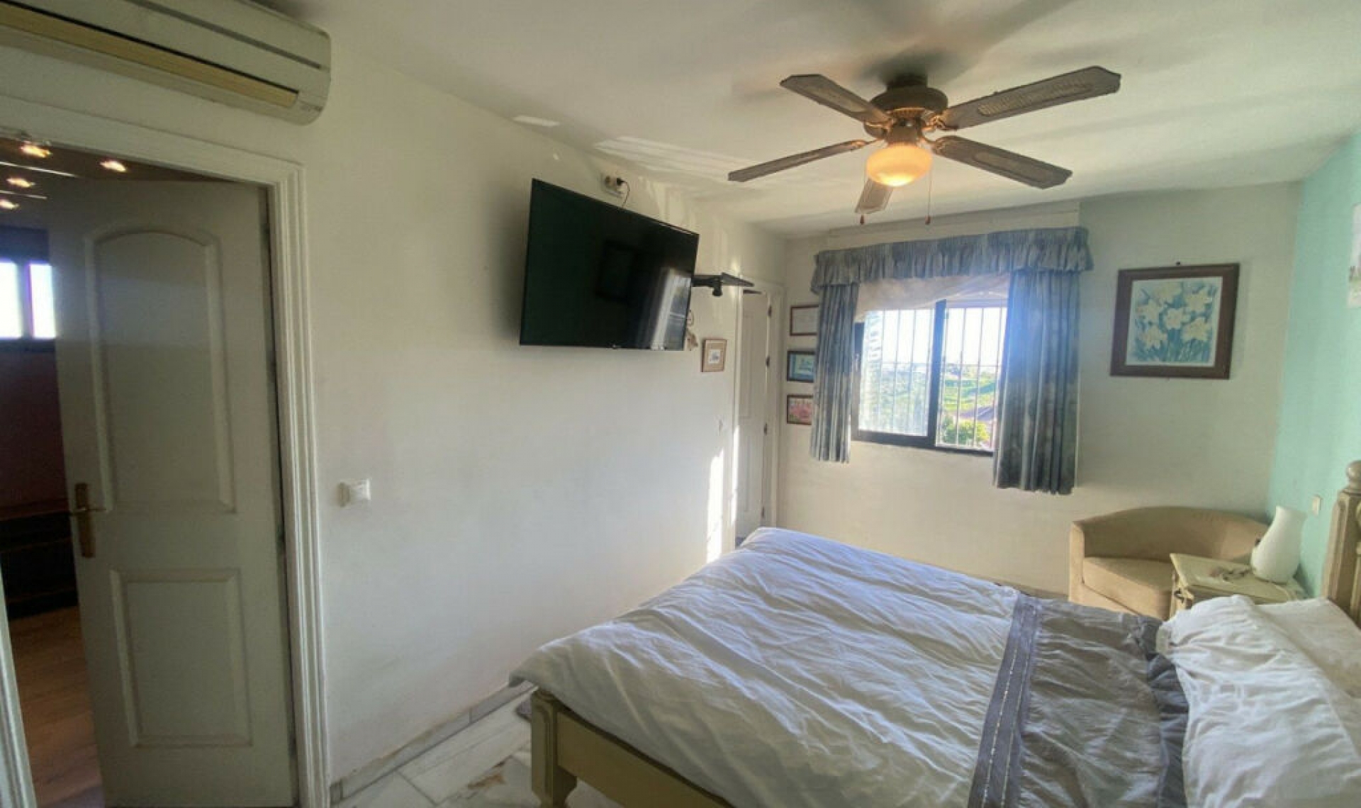 Resale - House -
Mijas Costa
