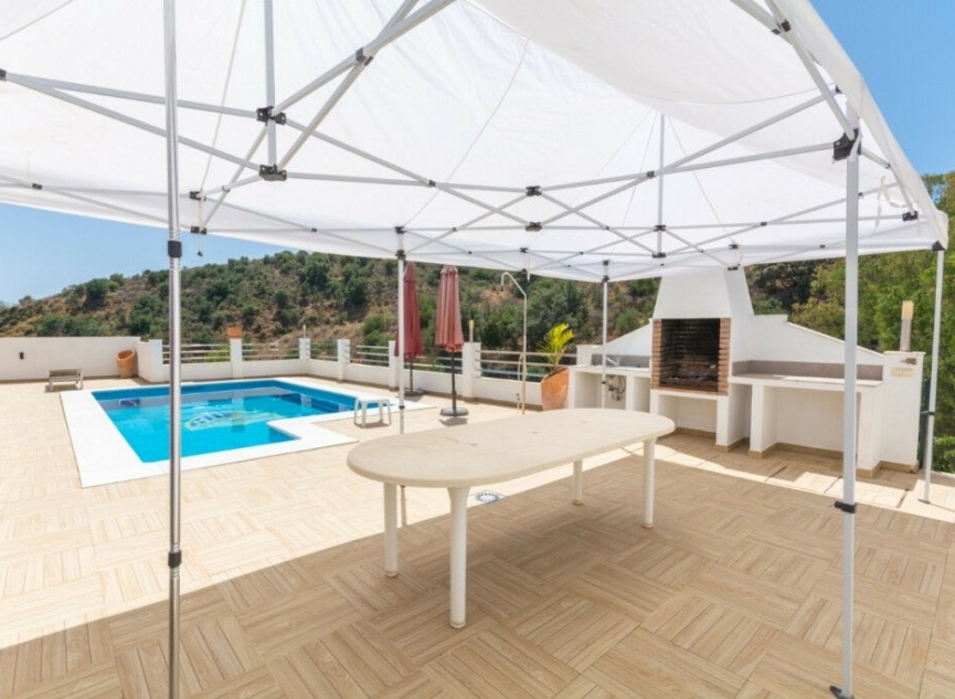 Resale - House -
Mijas Costa