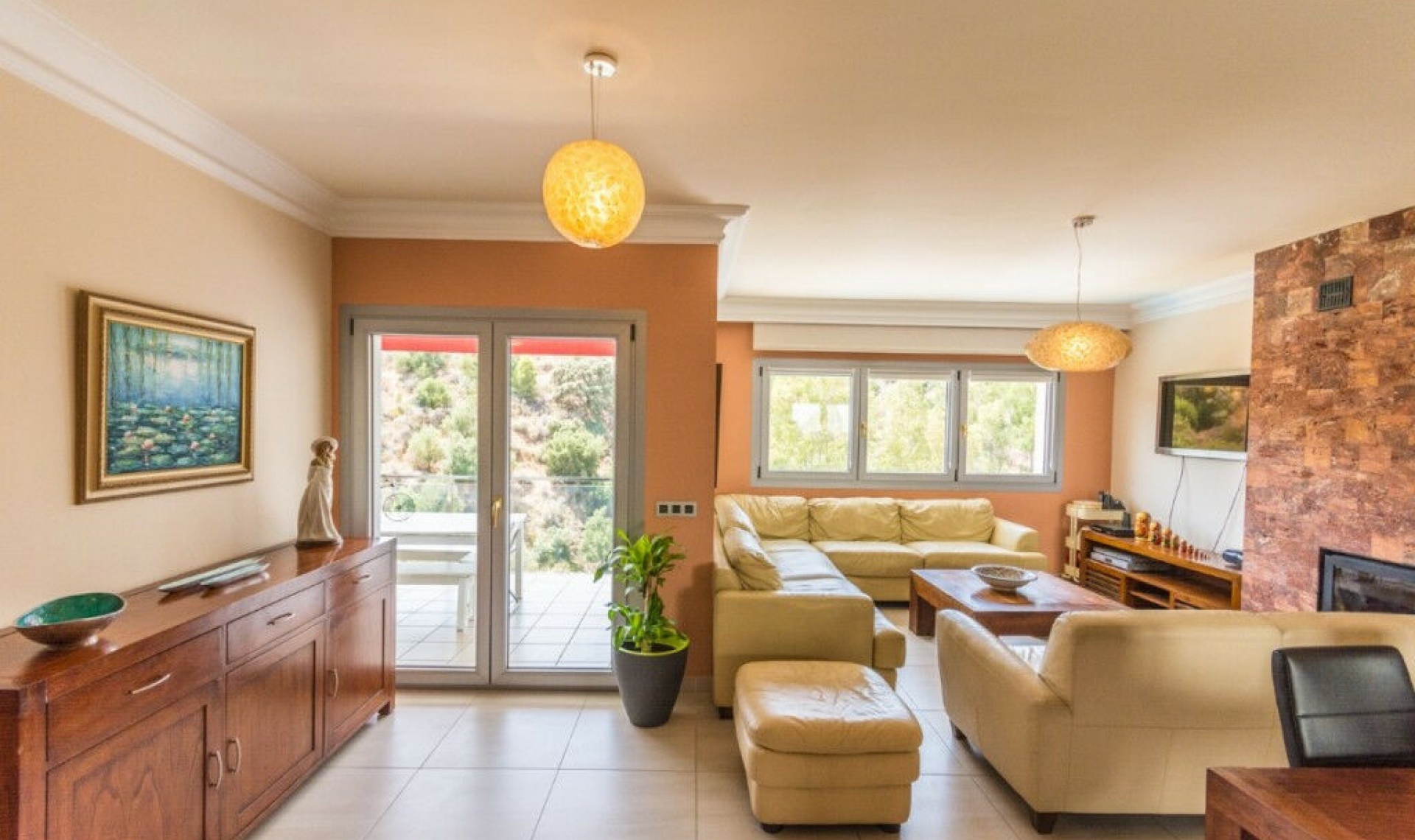 Resale - House -
Mijas Costa