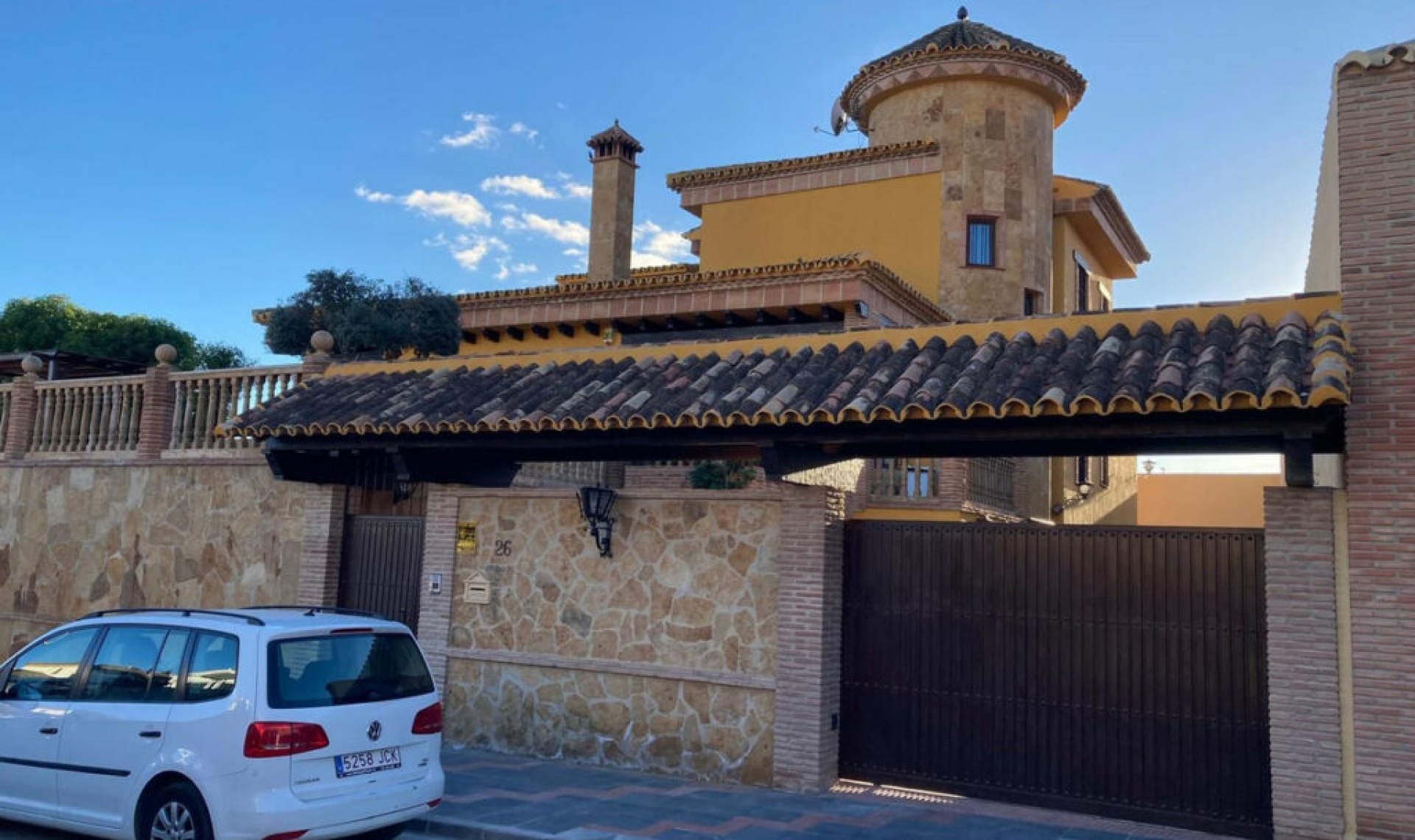 Resale - House -
Mijas Costa