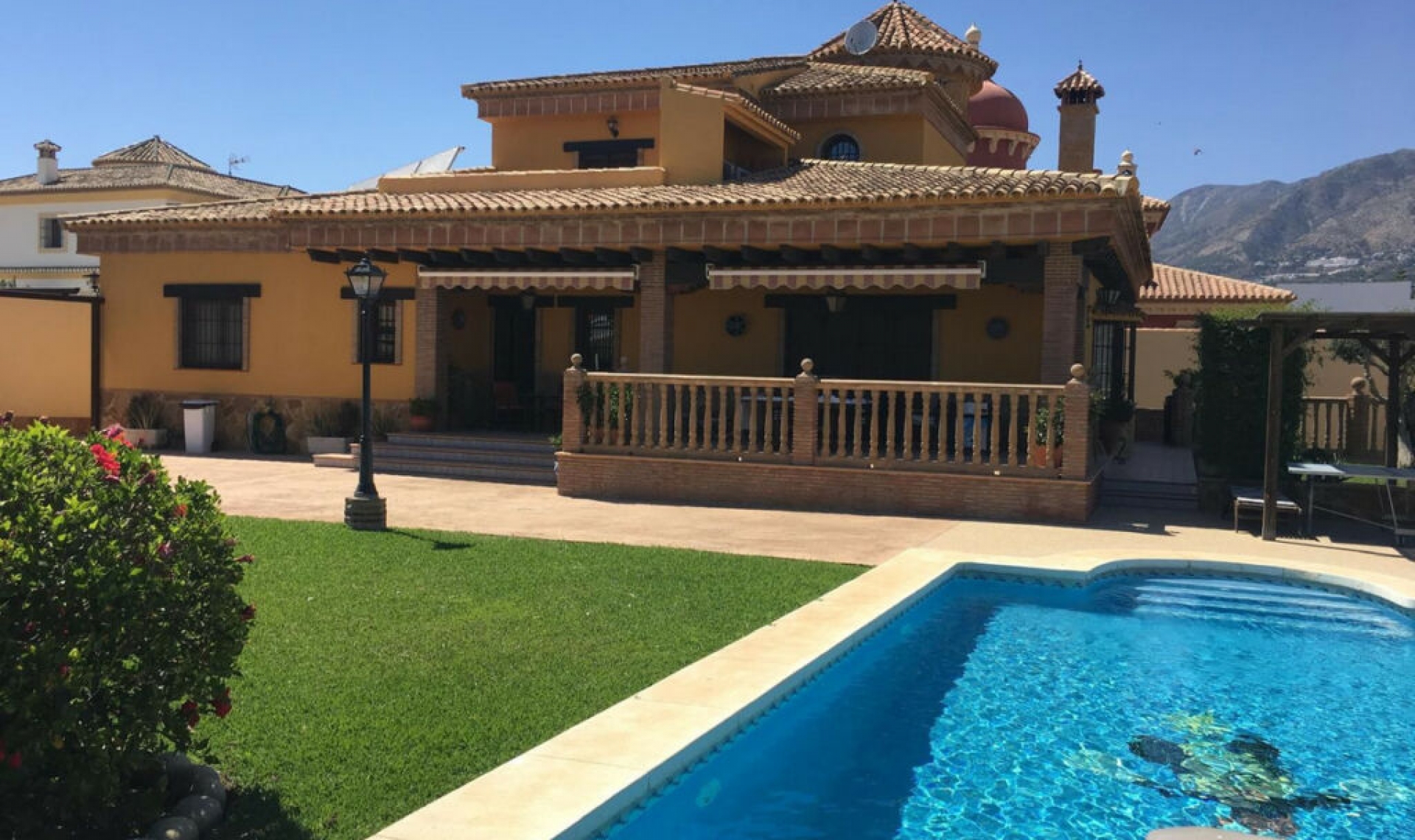 Resale - House -
Mijas Costa