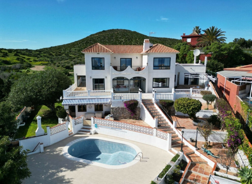 Resale - House -
Mijas Costa