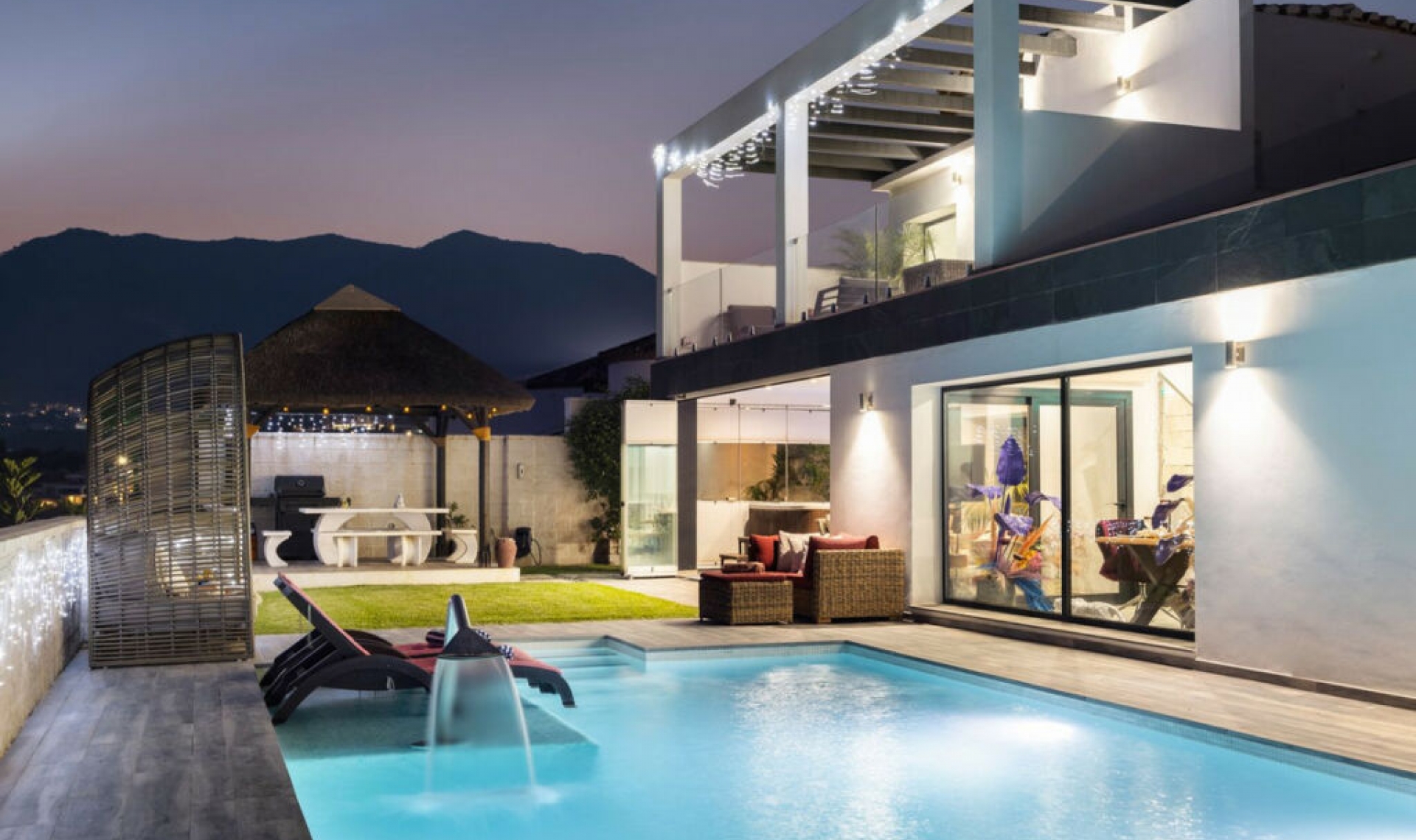 Resale - House -
Mijas Costa