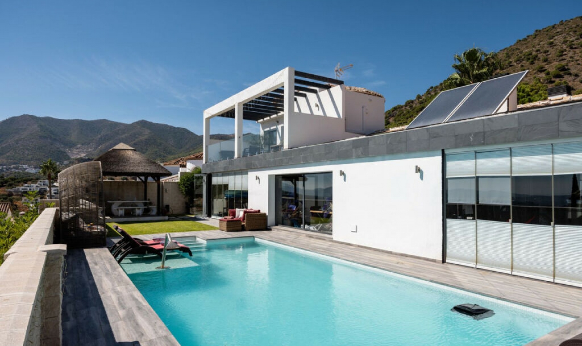 Resale - House -
Mijas Costa