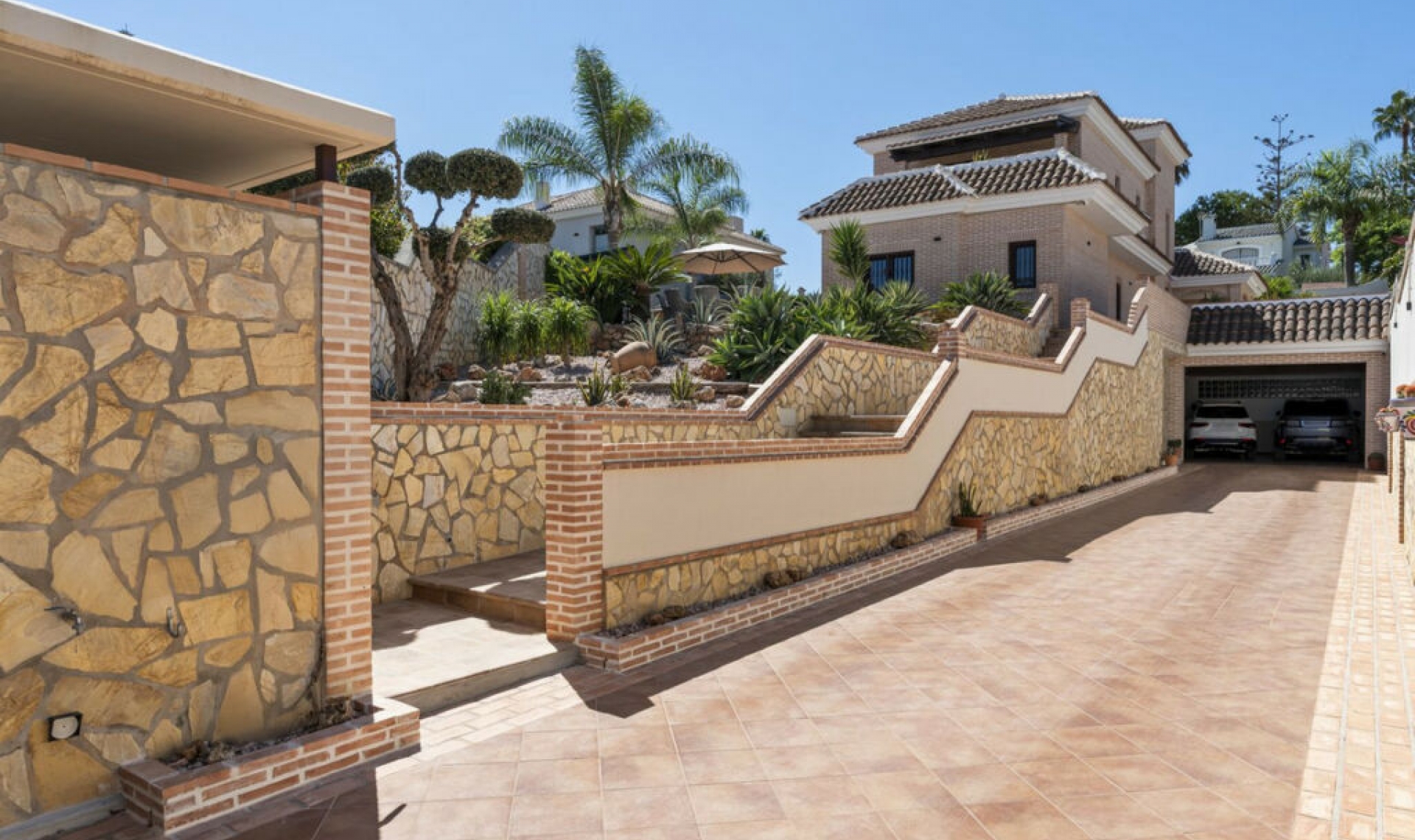 Resale - House -
Mijas Costa