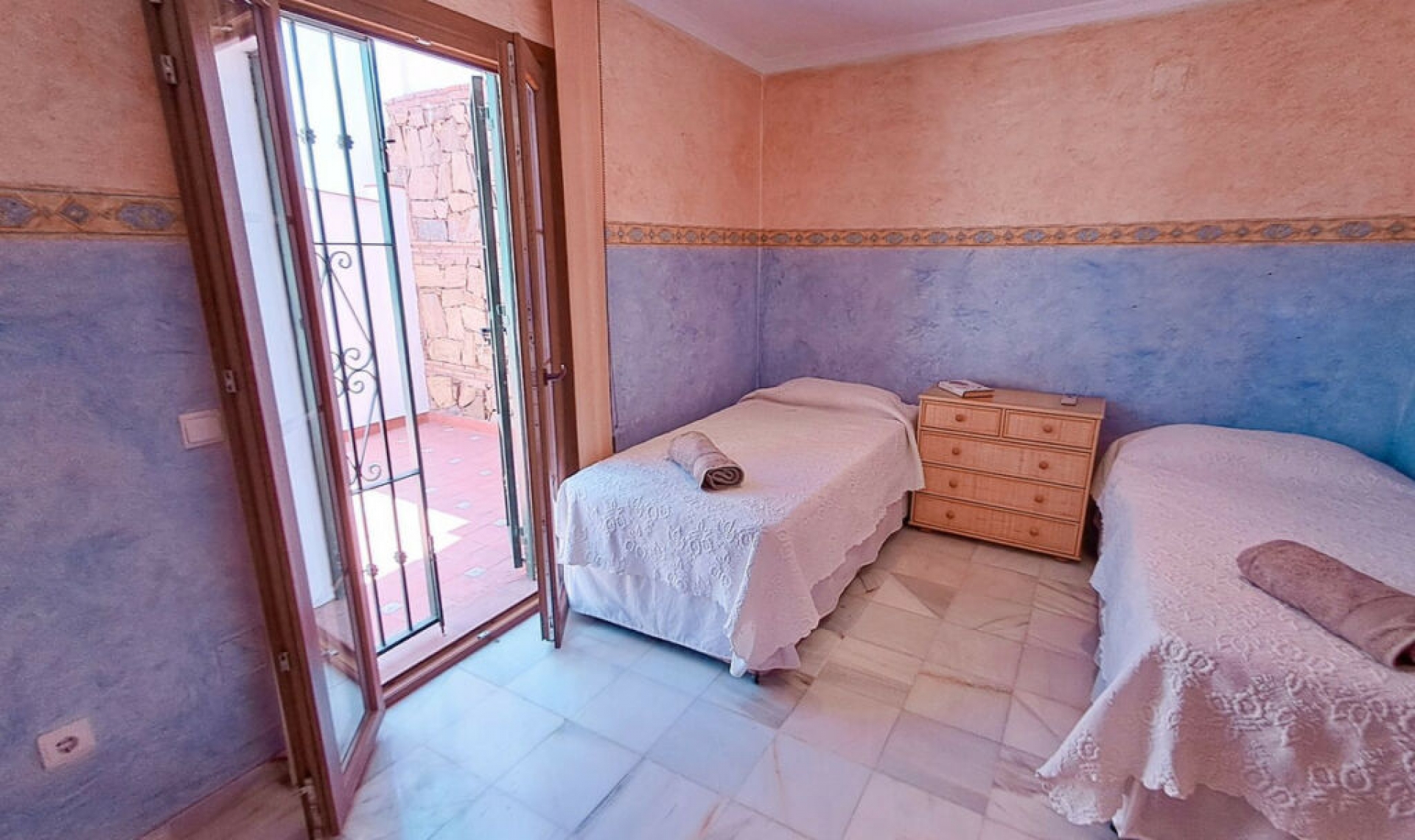 Resale - House -
Mijas Costa