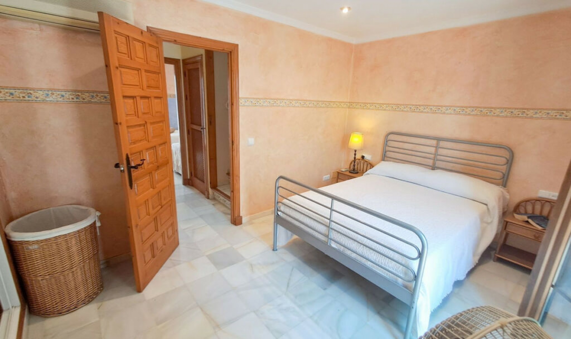 Resale - House -
Mijas Costa