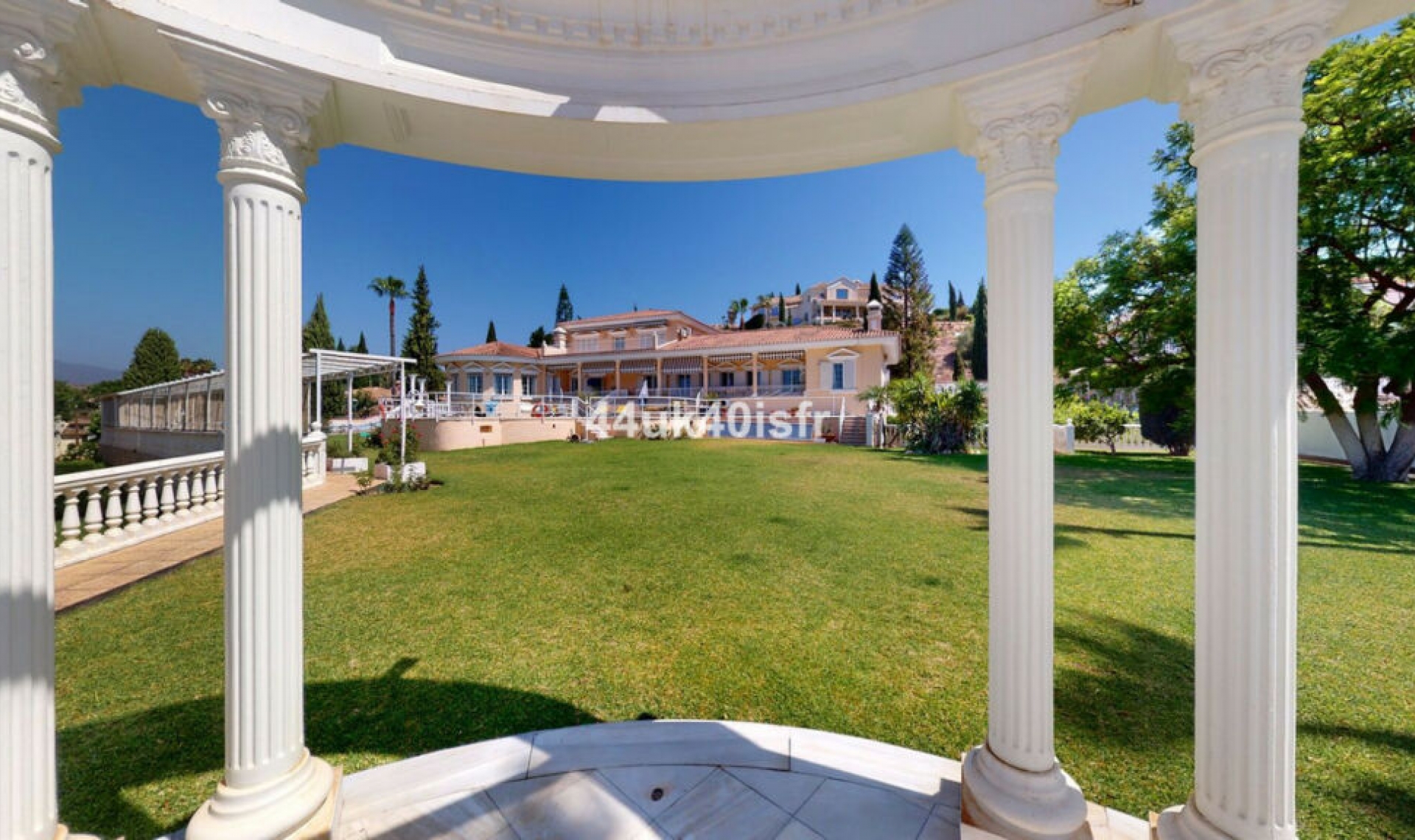 Resale - House -
Mijas Golf