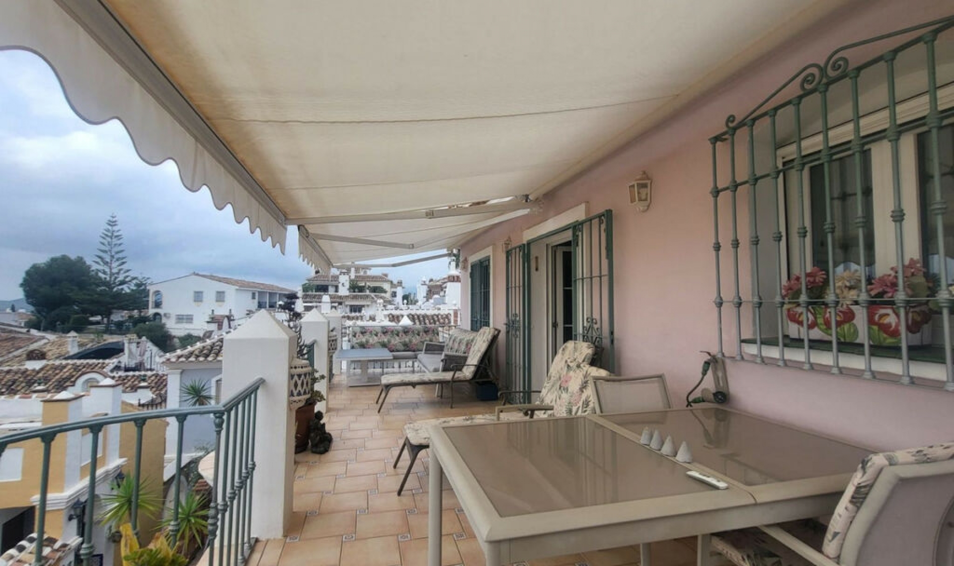 Resale - House -
Mijas Golf