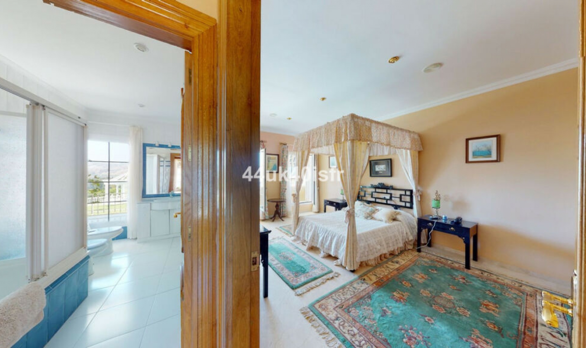Resale - House -
Mijas Golf